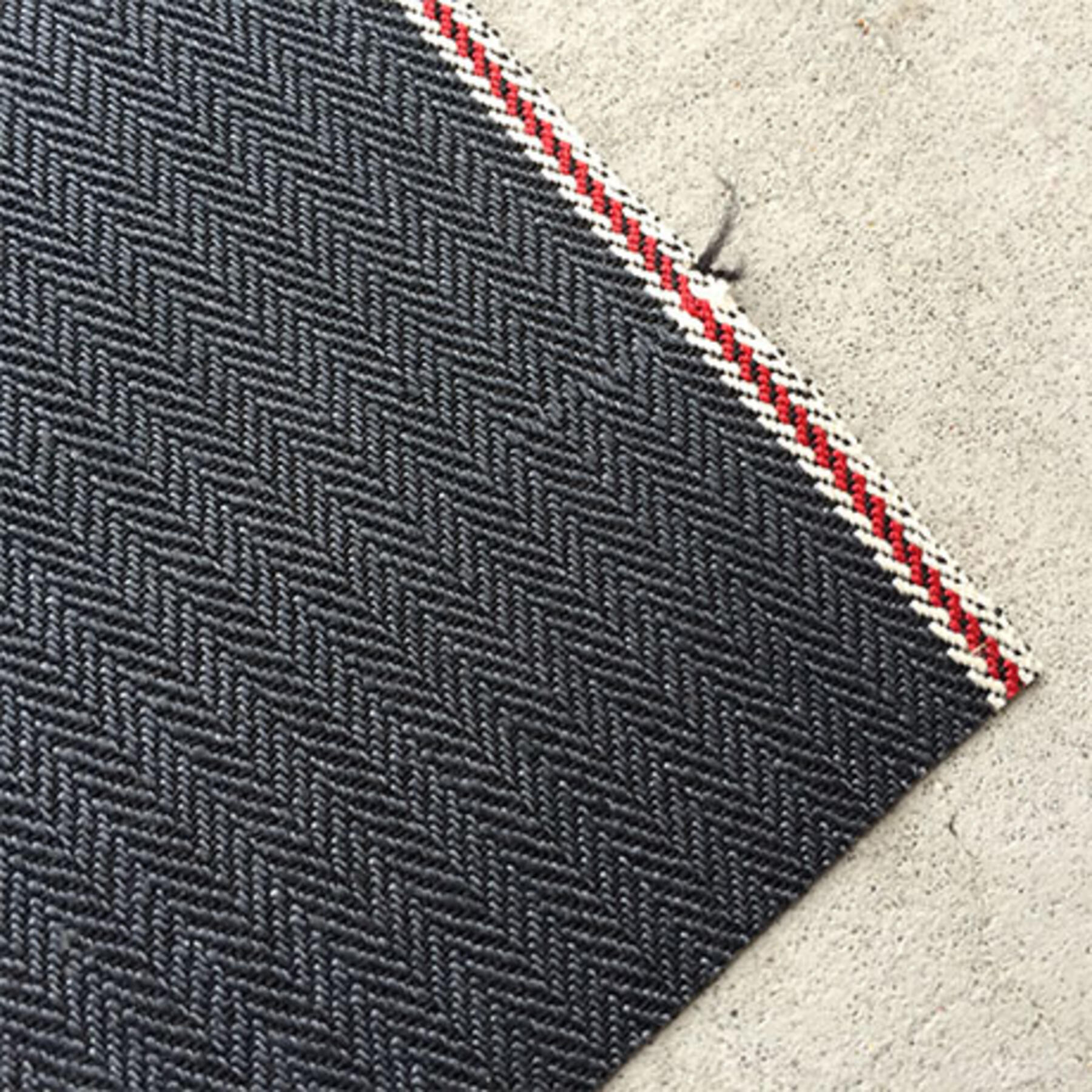 gustin #148 greyxblack herringbone