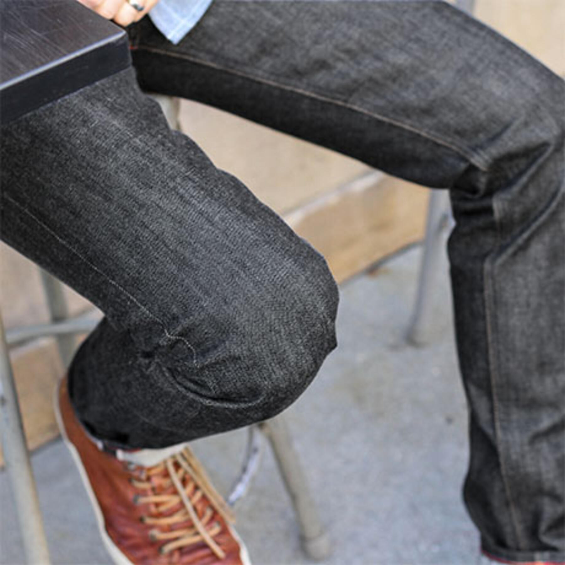 gustin #180 loomstate black