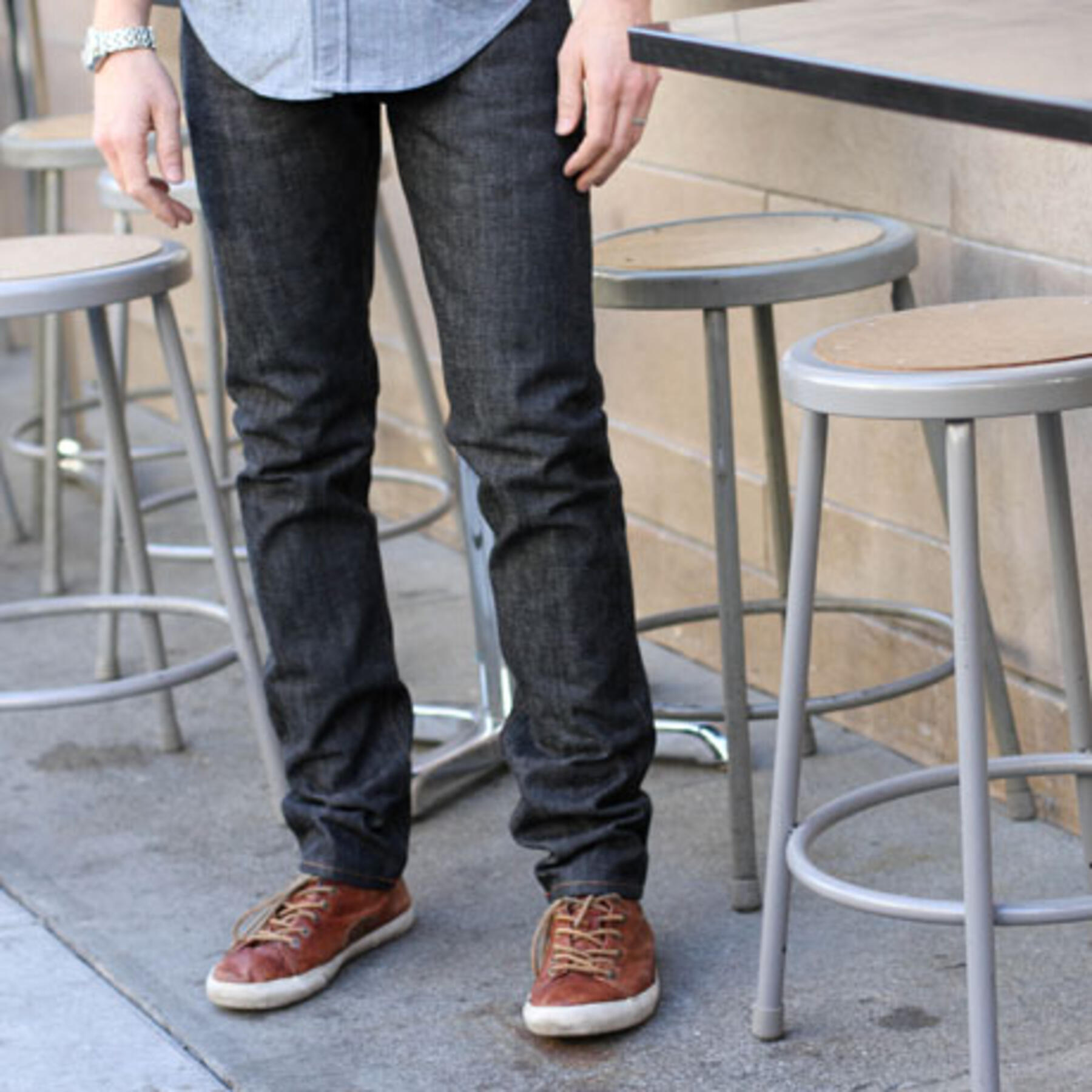 gustin #180 loomstate black