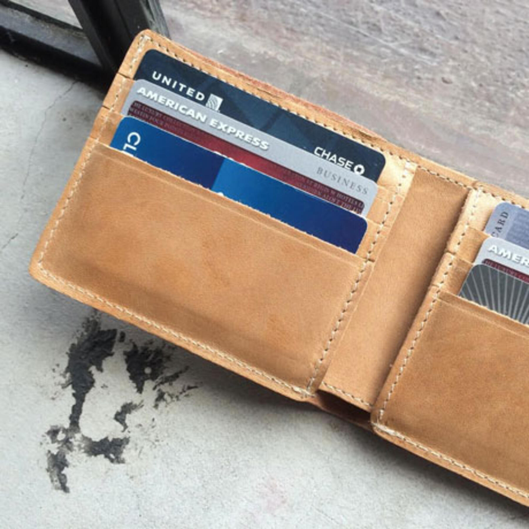 gustin horween bifold - natural essex