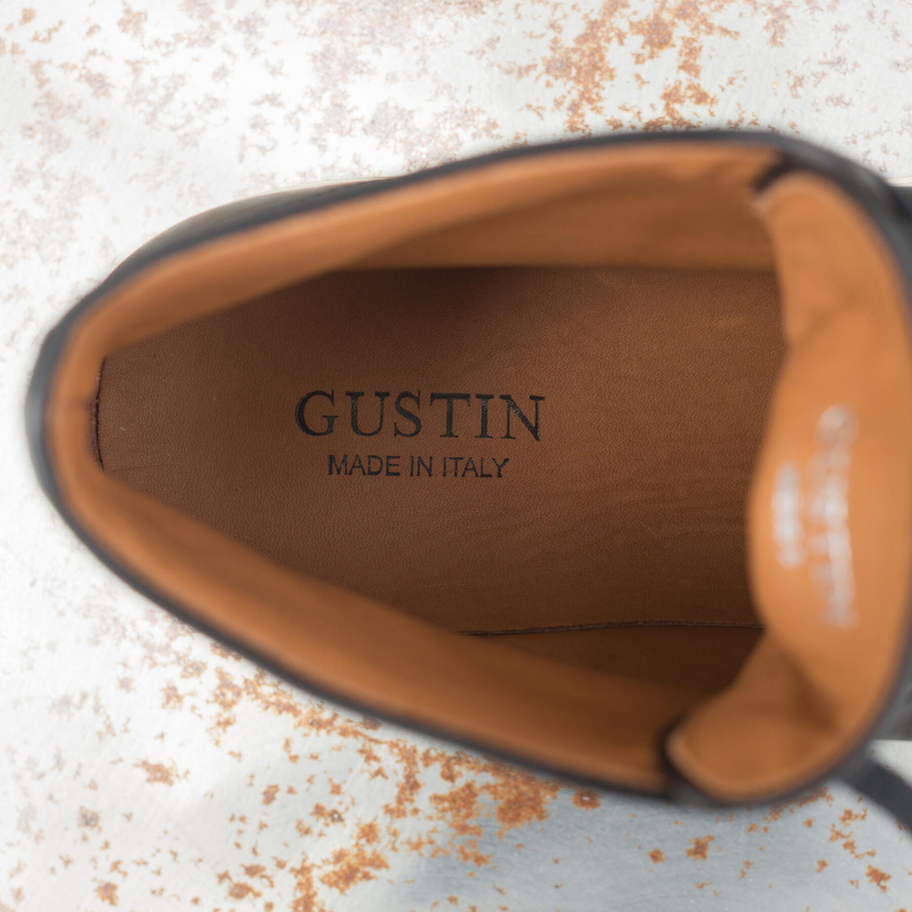 gustin black x black high top