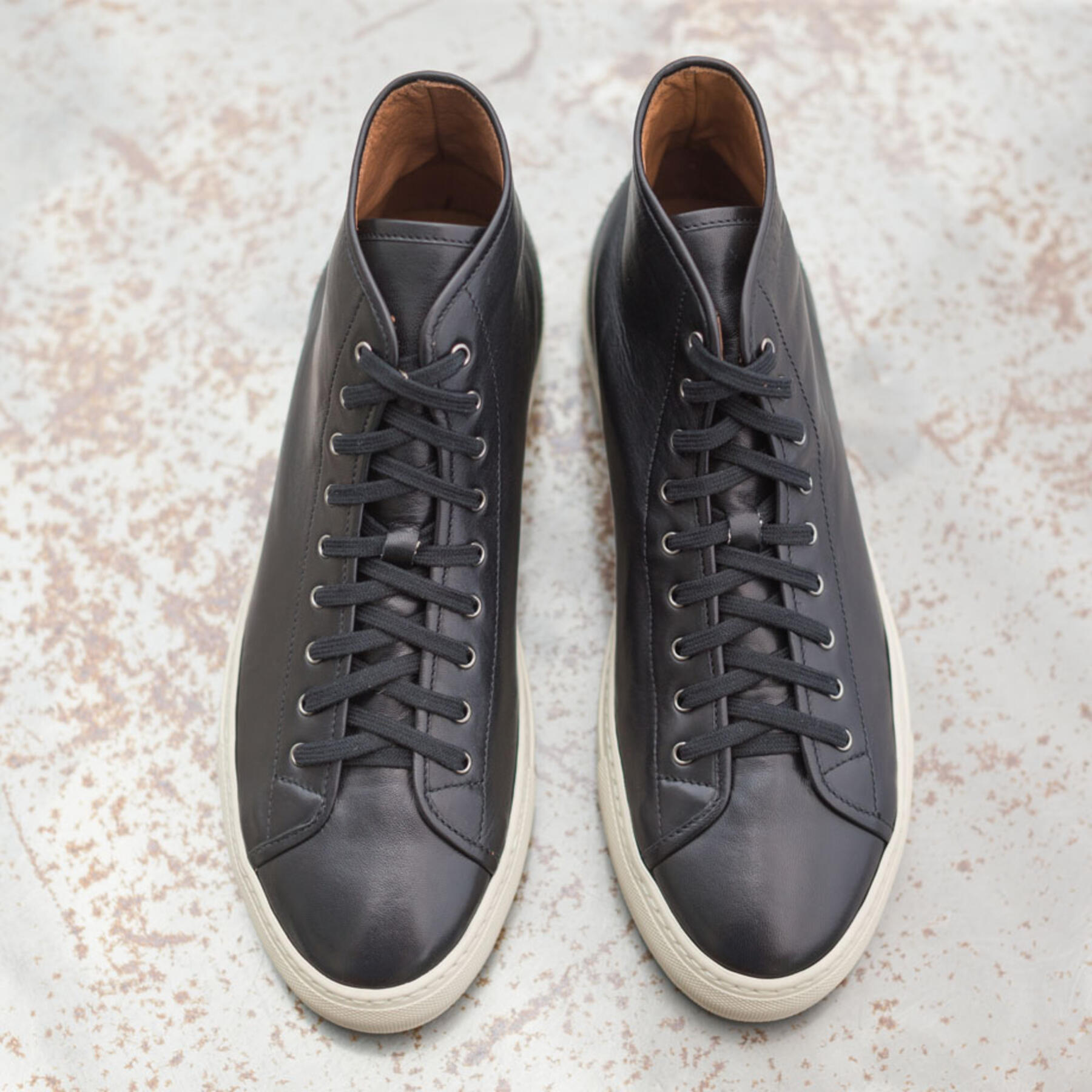 gustin black x black high top