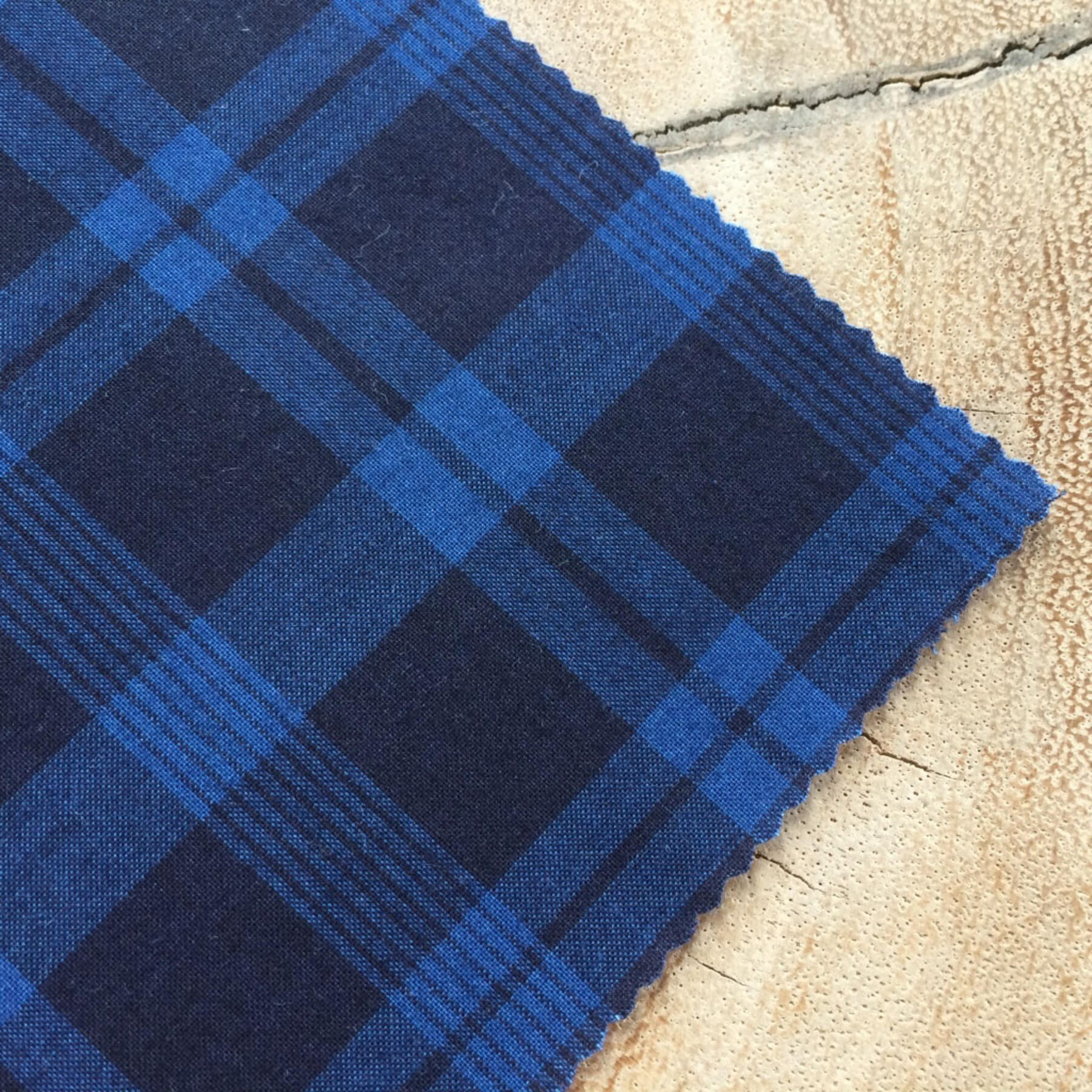 gustin #230 deep indigo plaid