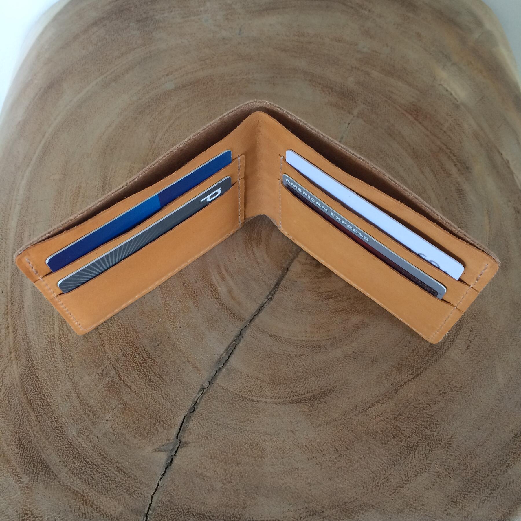 gustin horween essex bifold 2