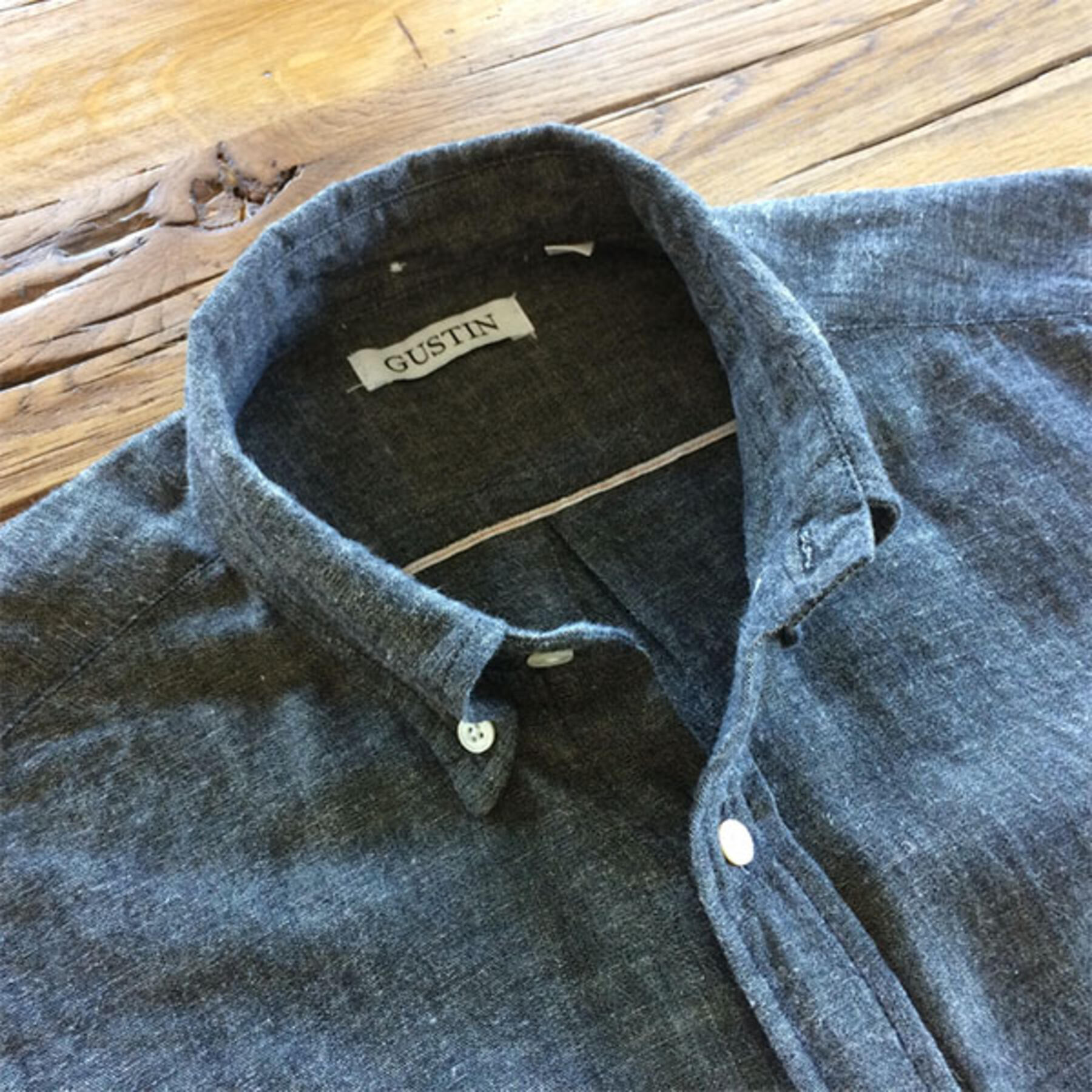 gustin #47 black linen chambray