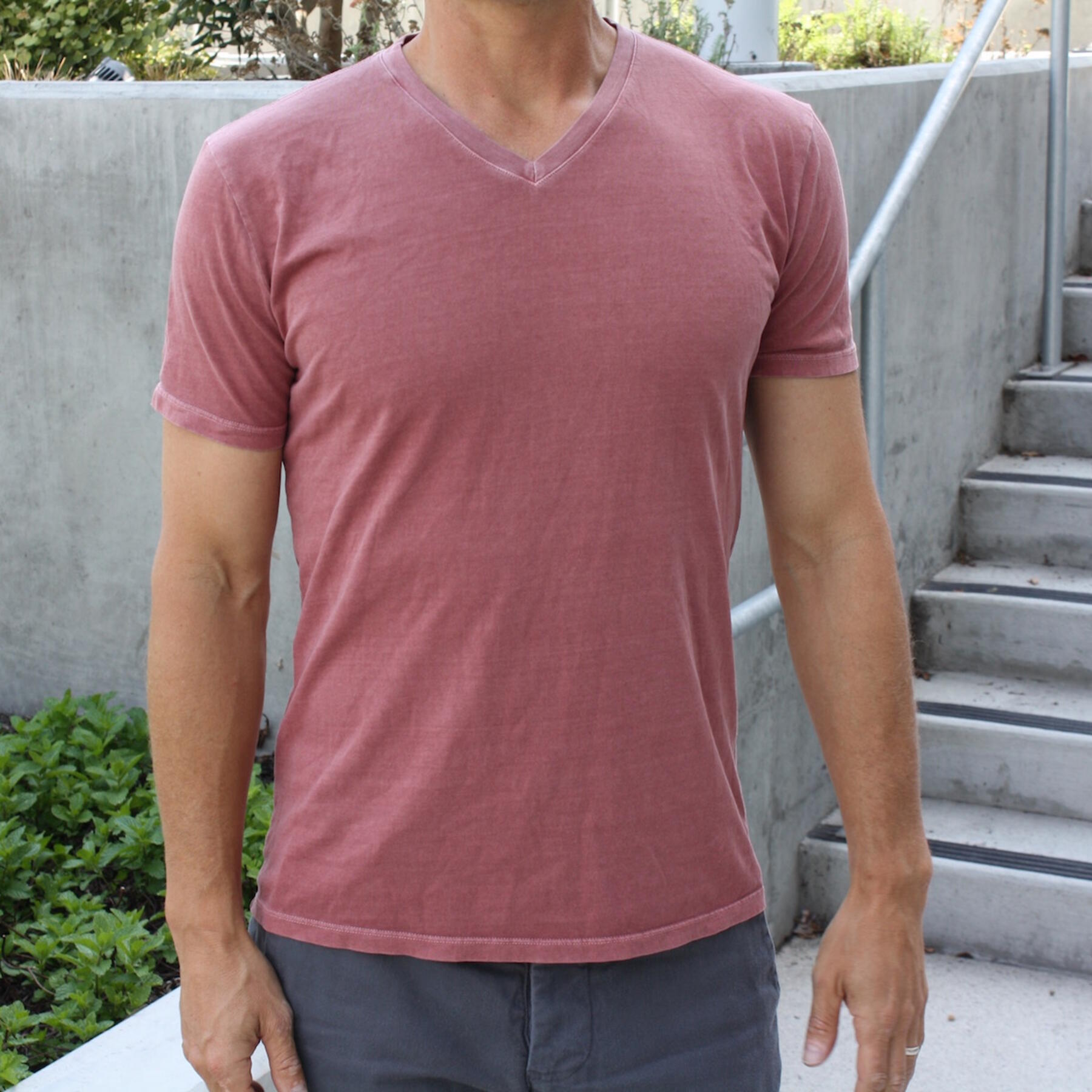 gustin pigment dyed v-neck 3 pack (faded rose, moss, shallow blue)