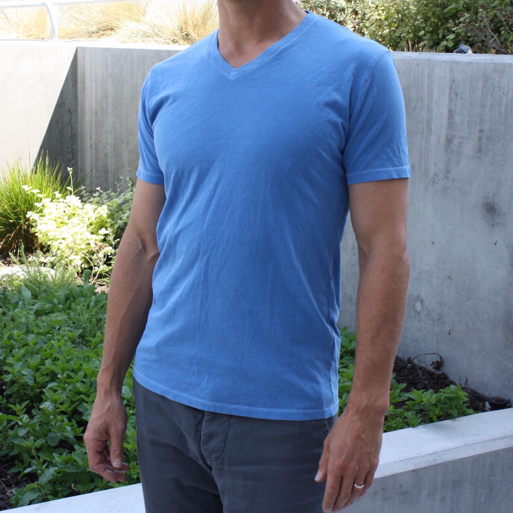 gustin pigment dyed v-neck 3 pack (faded rose, moss, shallow blue)