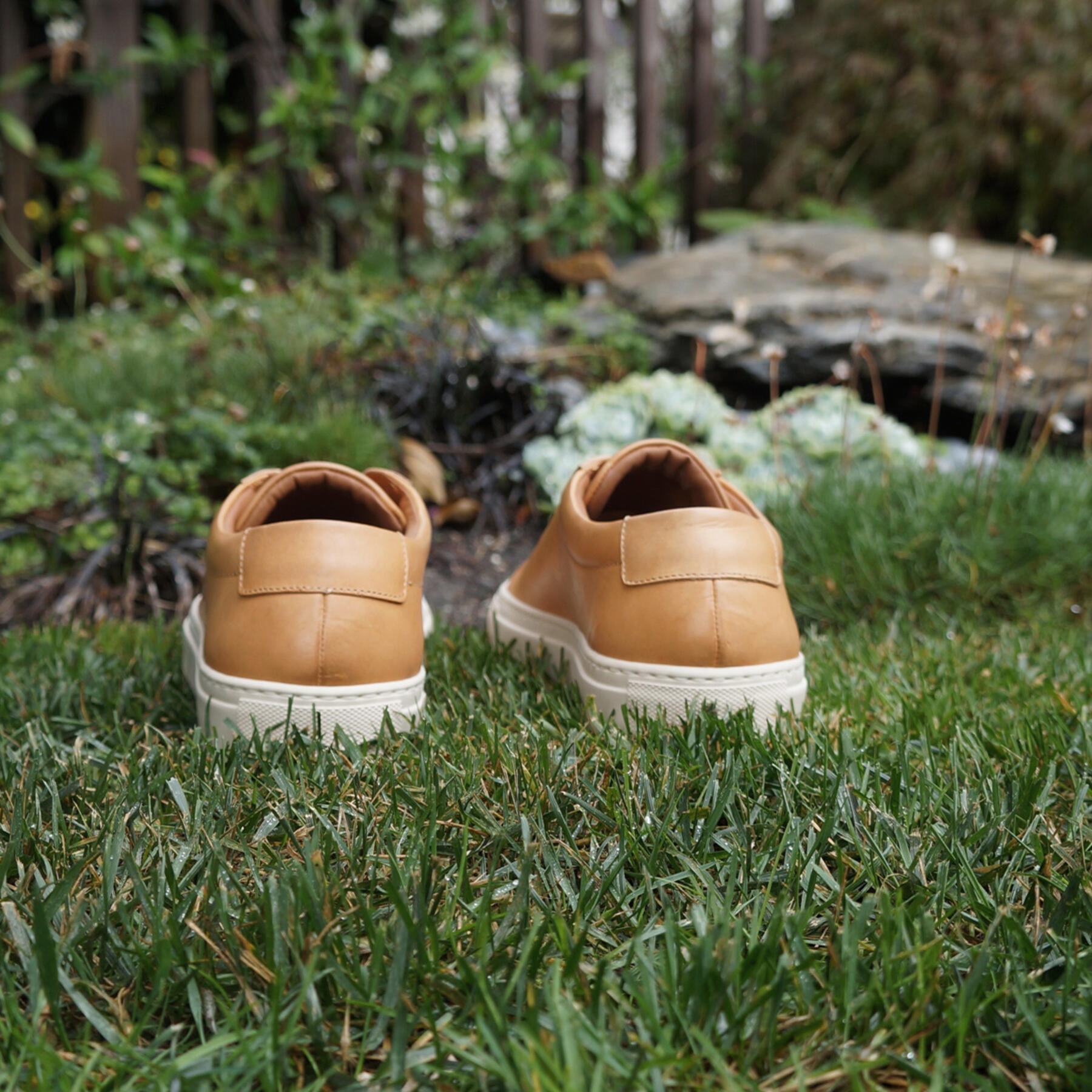 gustin natural low top