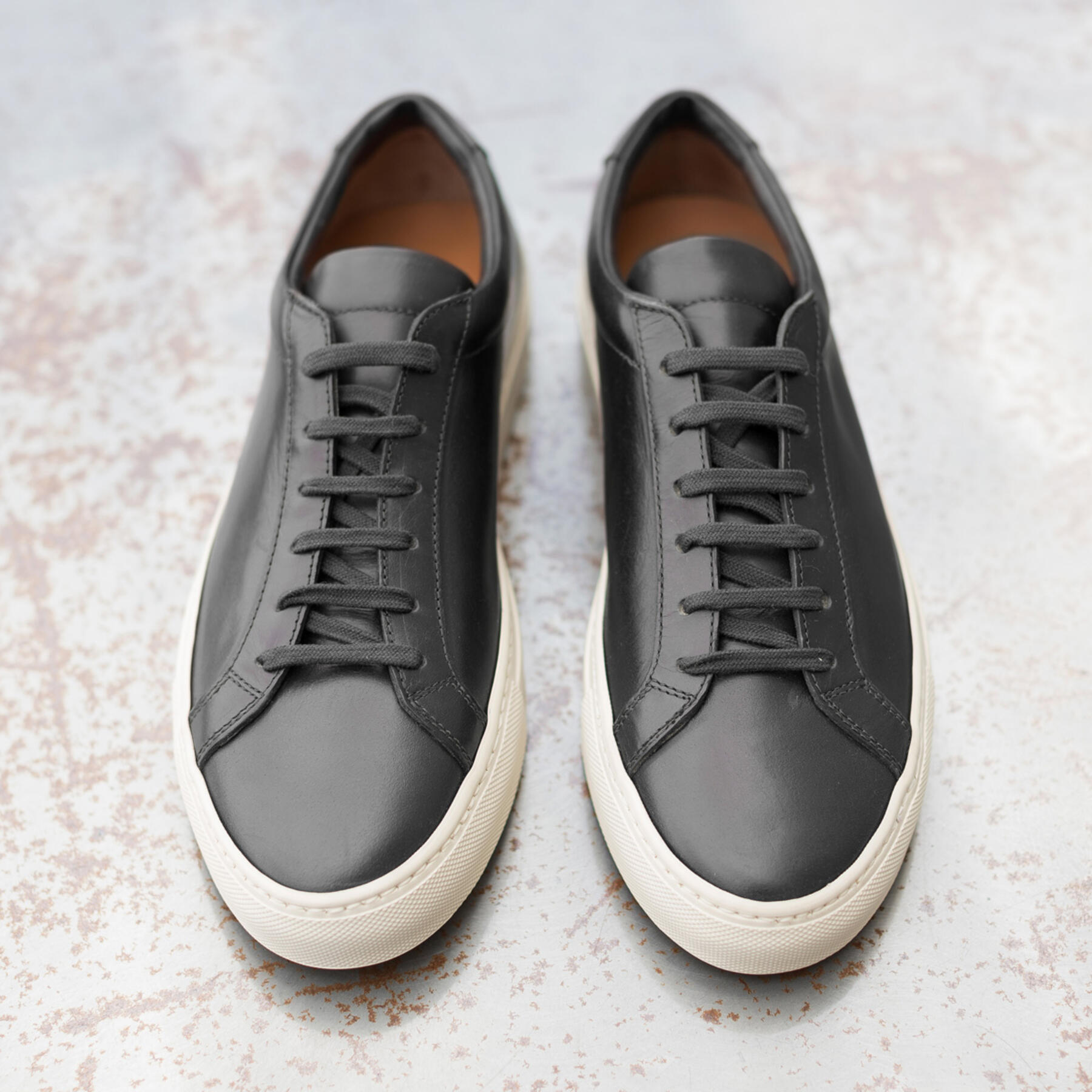 gustin black low top