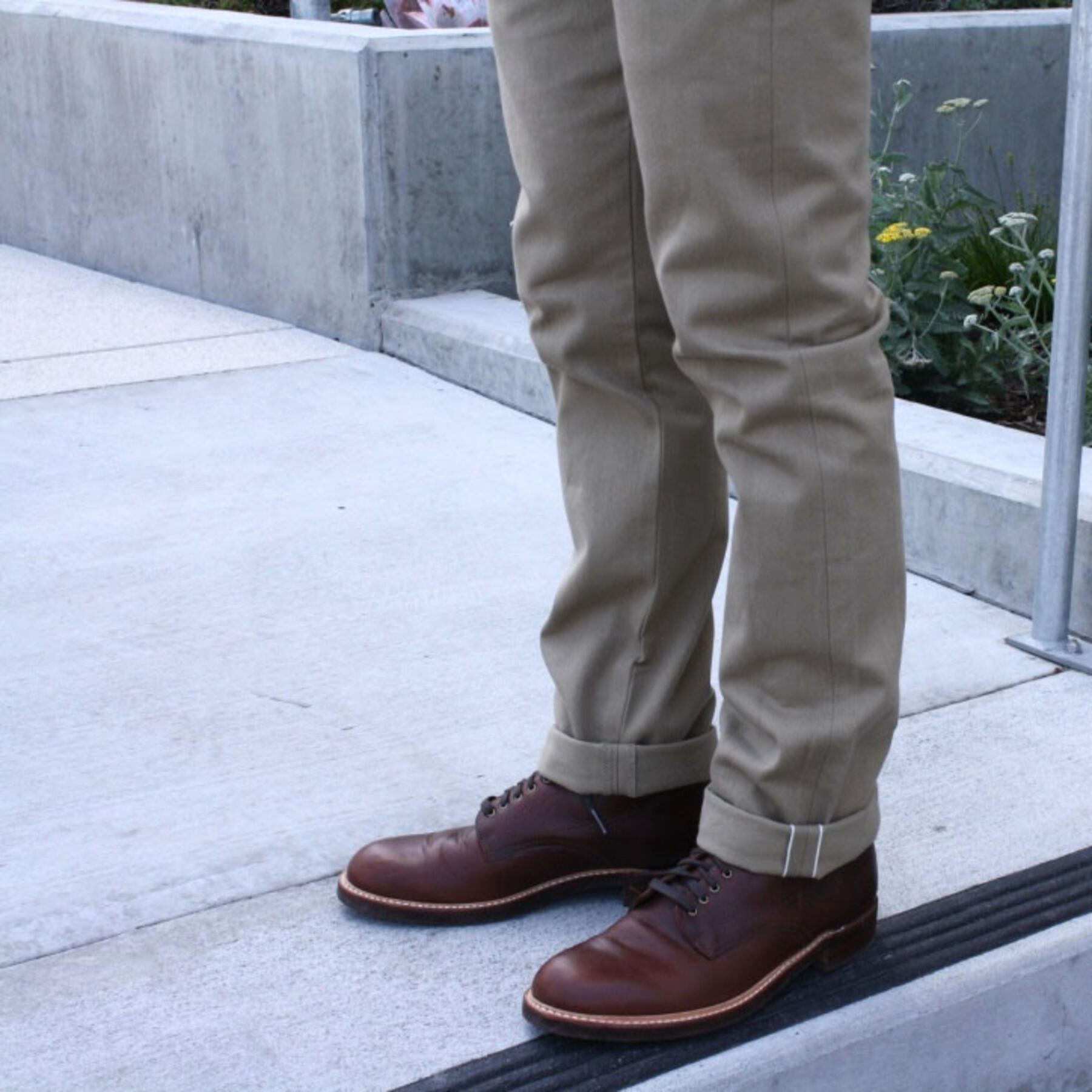 gustin #66 navy selvedge herringbone chino