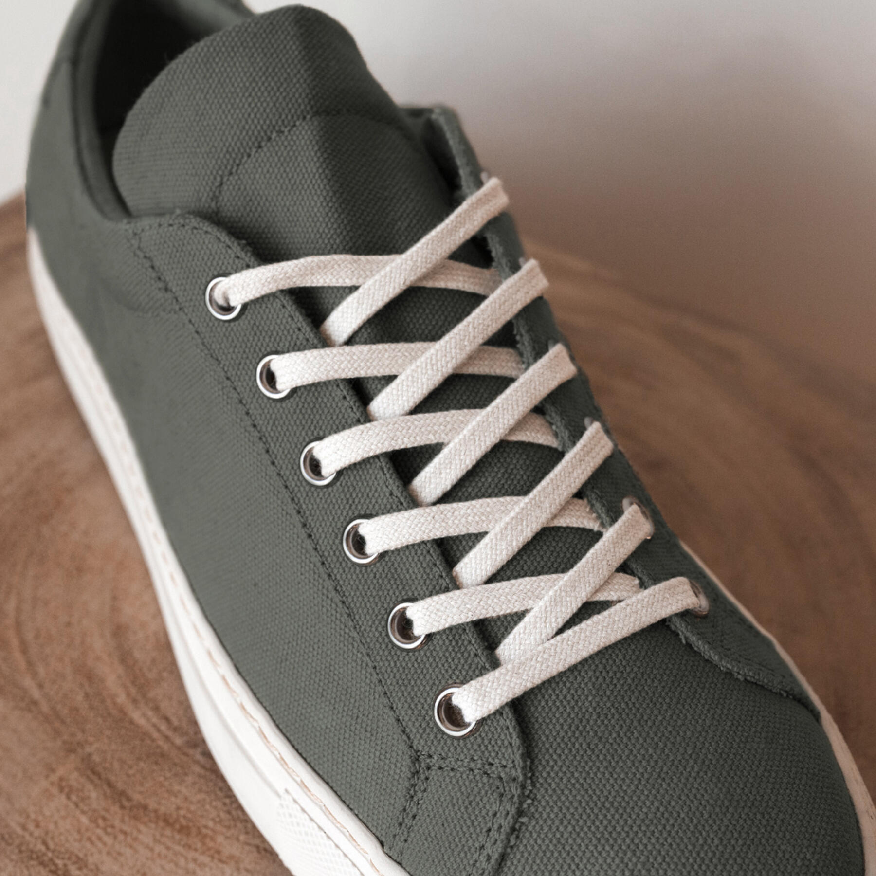 gustin army green canvas low top