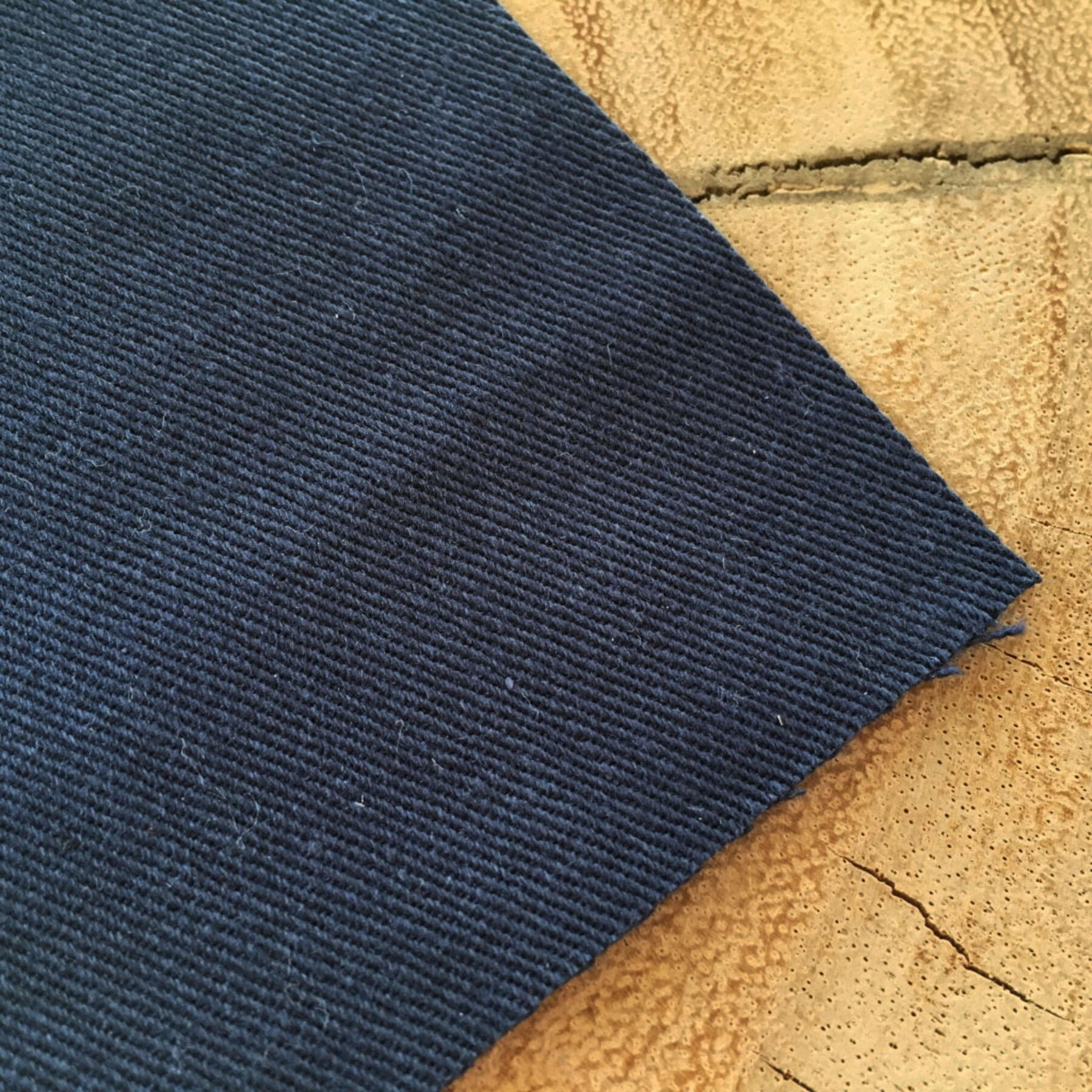 gustin #81 navy selvedge chino