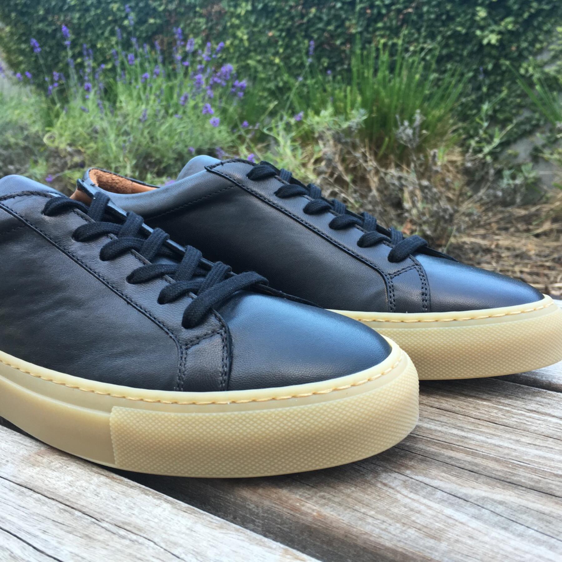 gustin black gum sole low top