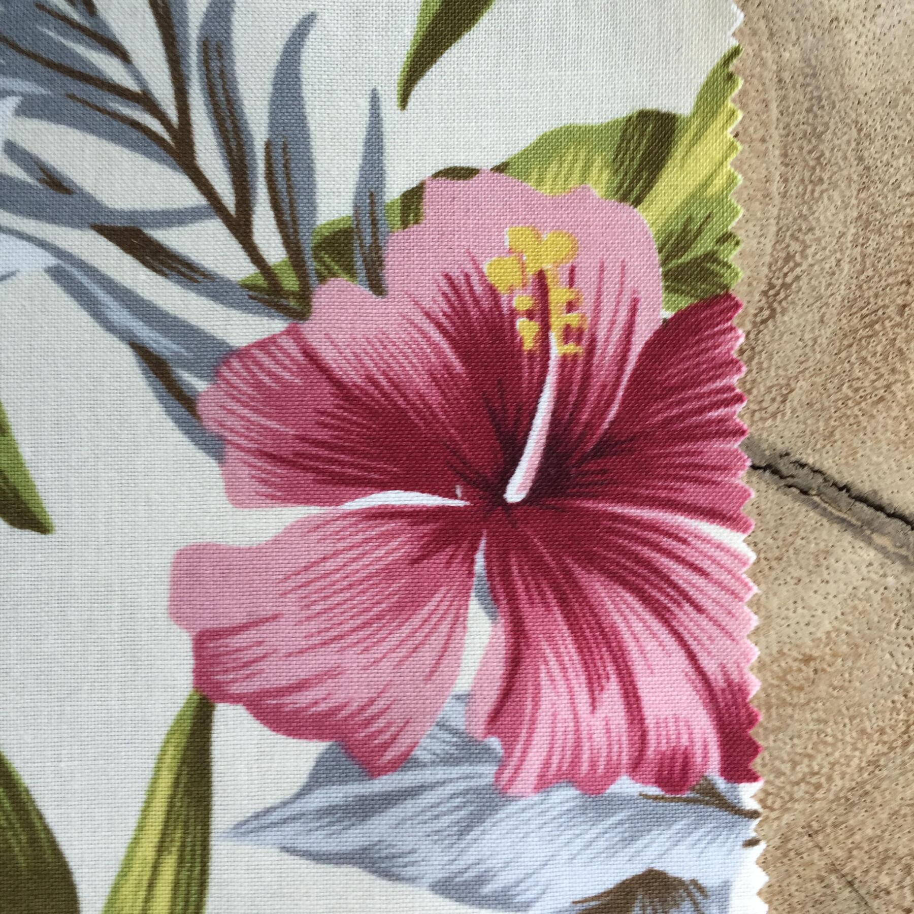 gustin #386 short sleeve cream plumeria hibiscus shirt