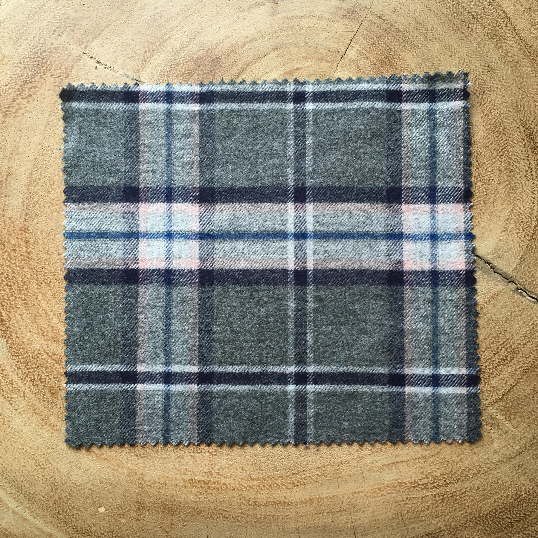 gustin charcoalxroyal flannel plaid