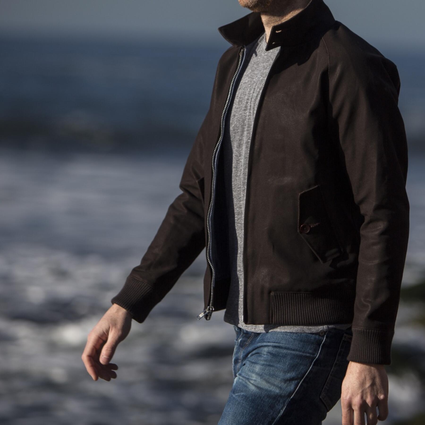 gustin harrington - usa dark oak canvas