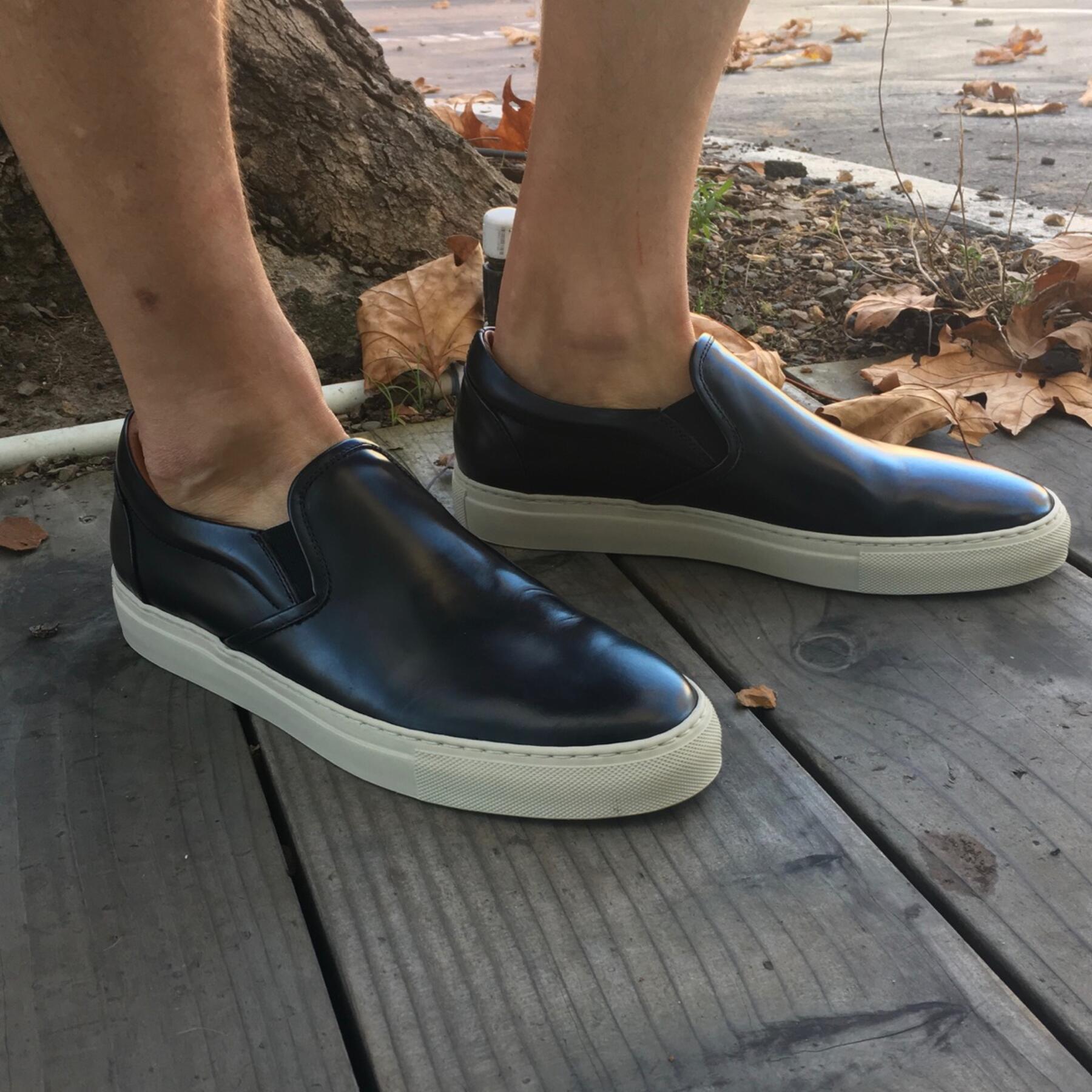 gustin black slip on