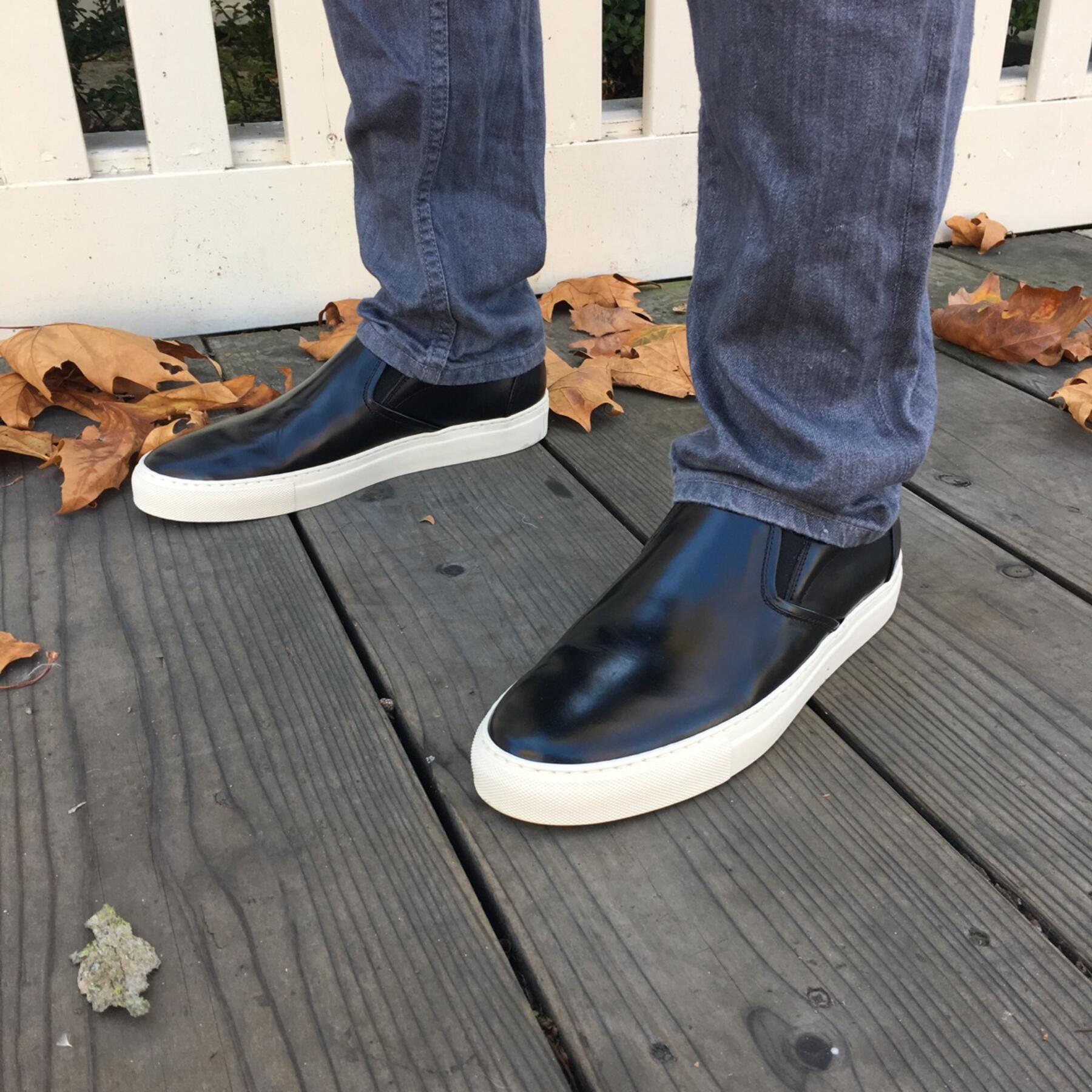 gustin black slip on