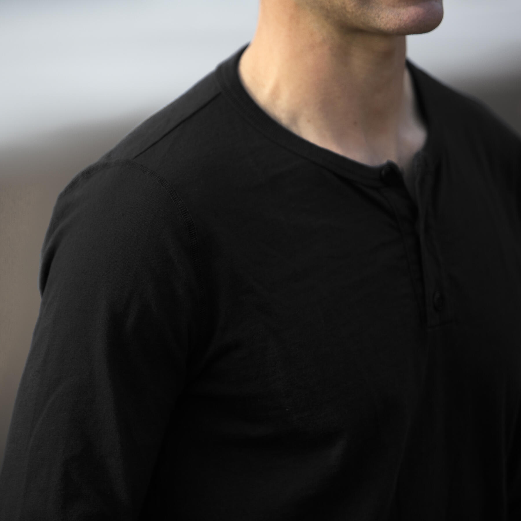gustin usa henley black