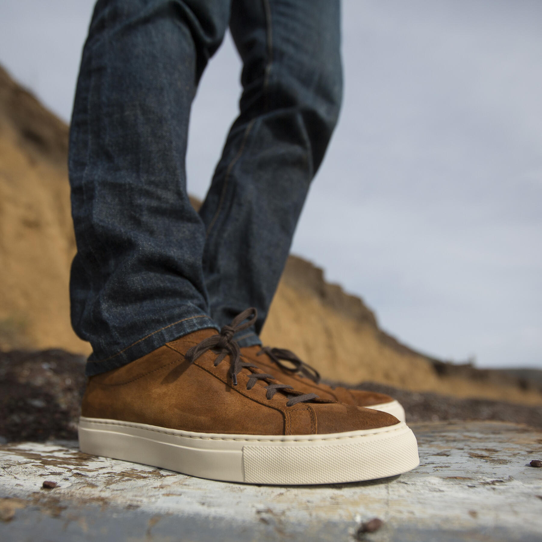 gustin chestnut suede low top