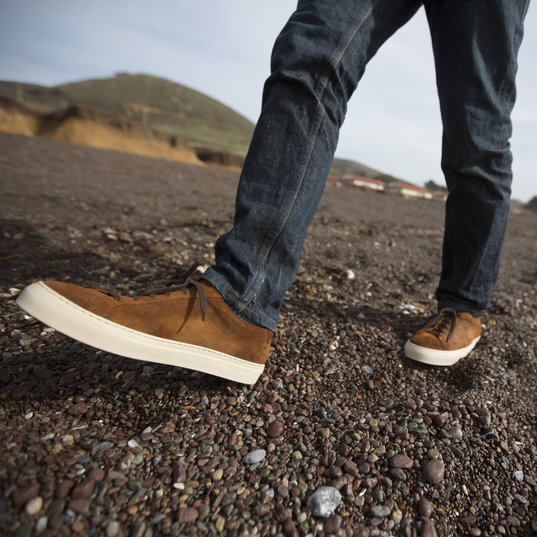gustin chestnut suede low top