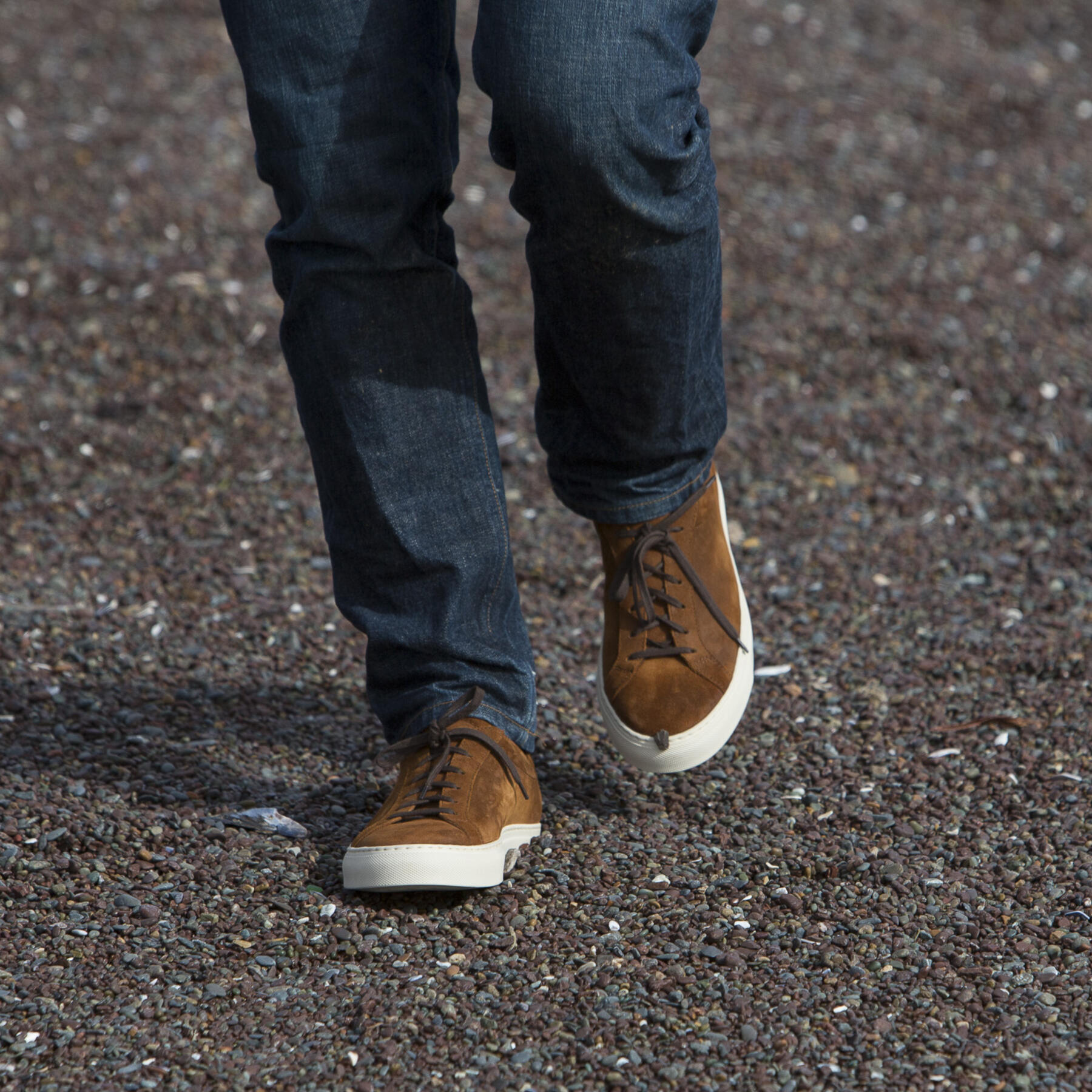 gustin chestnut suede low top