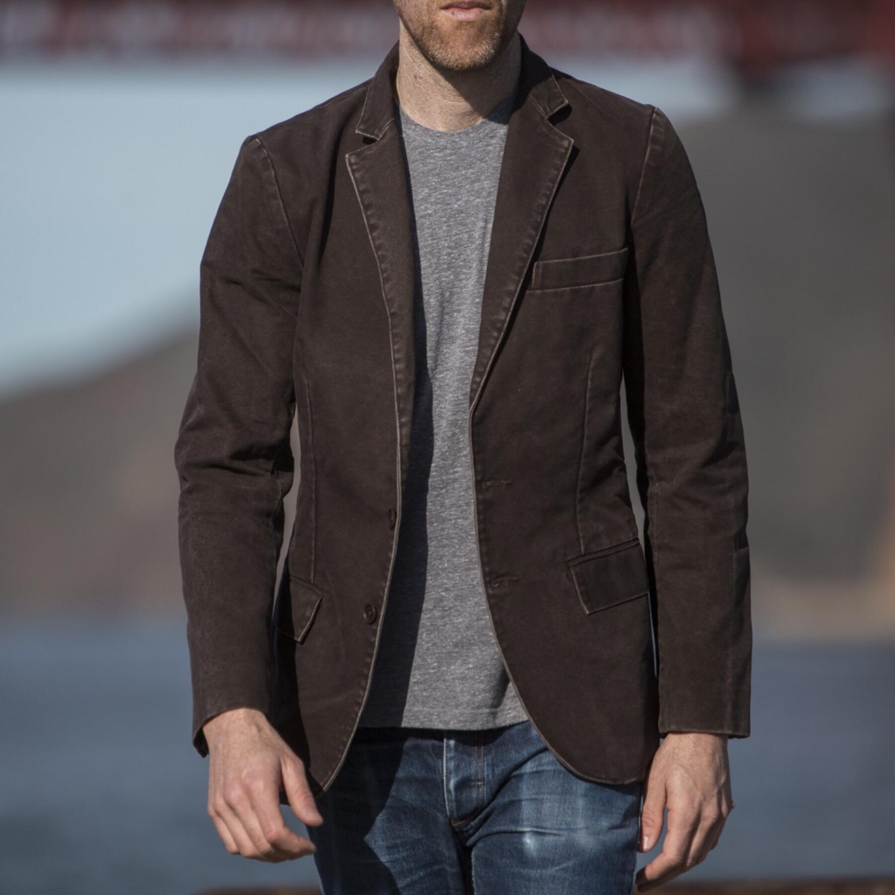 gustin blazer - dark oak canvas