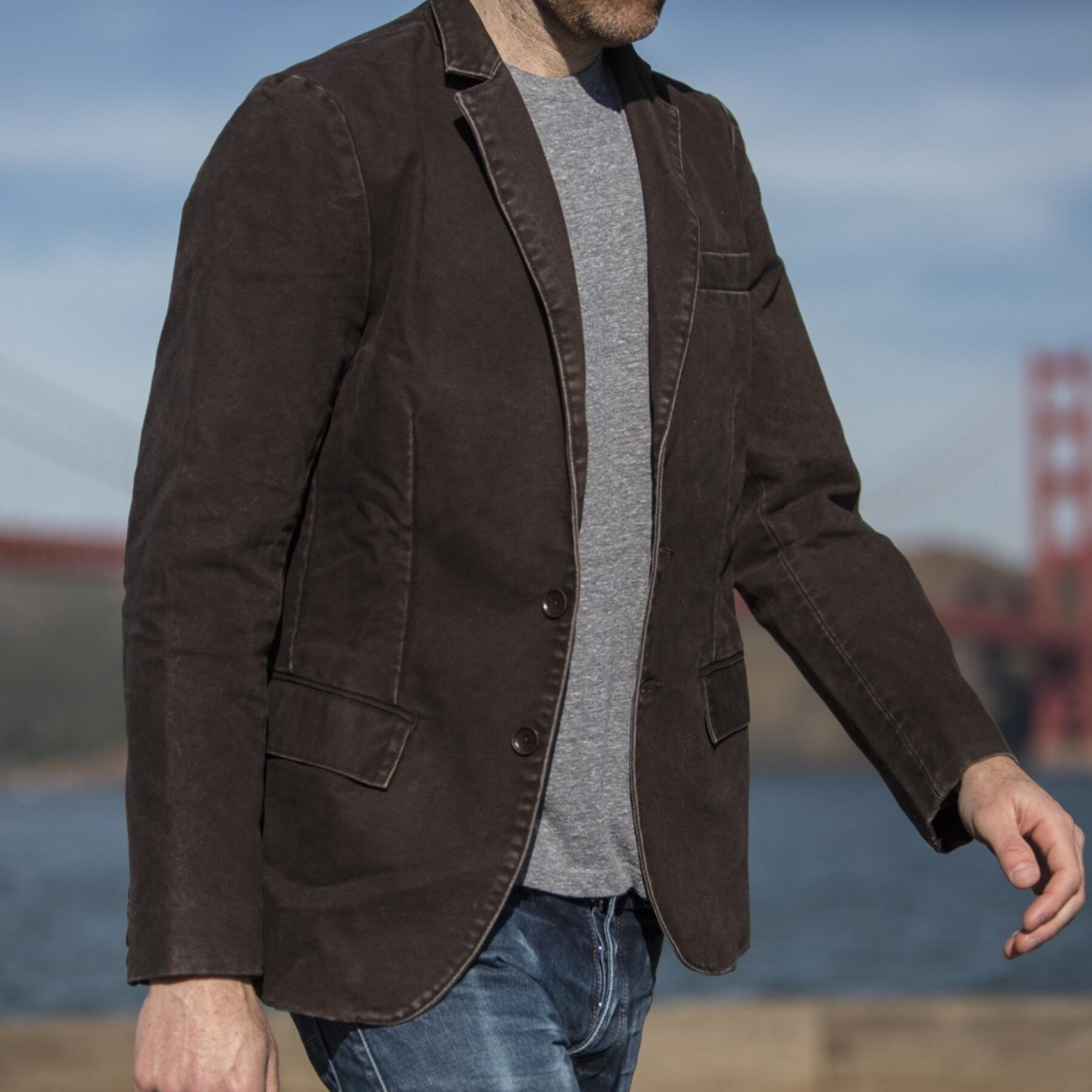 gustin blazer - dark oak canvas