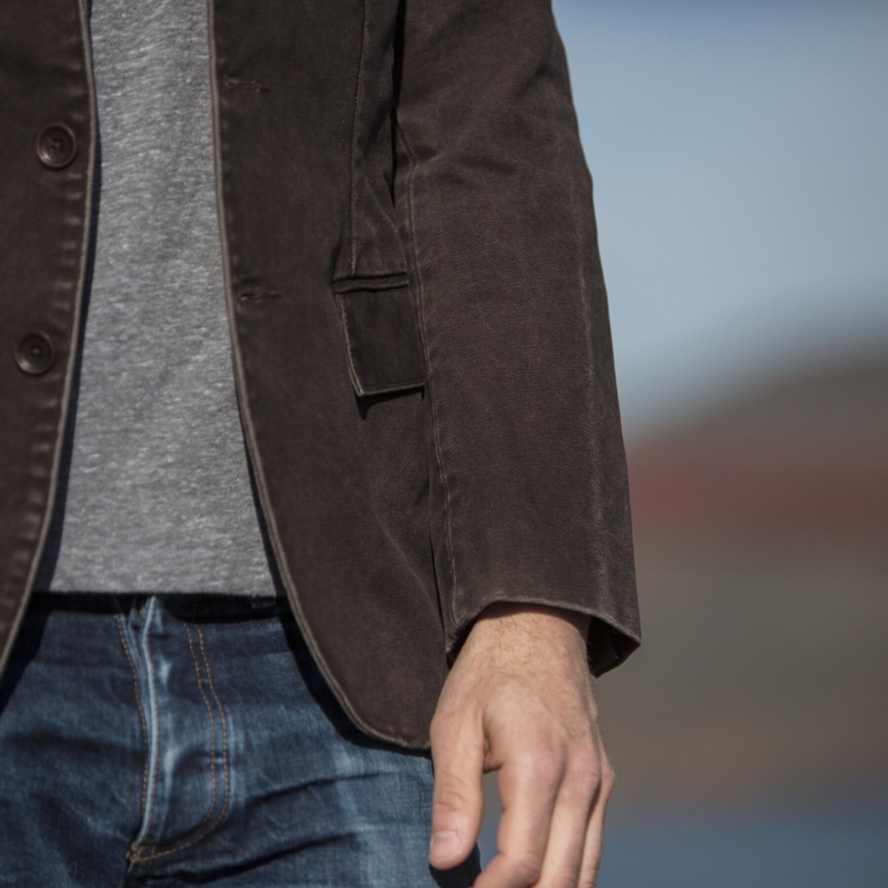 gustin blazer - dark oak canvas