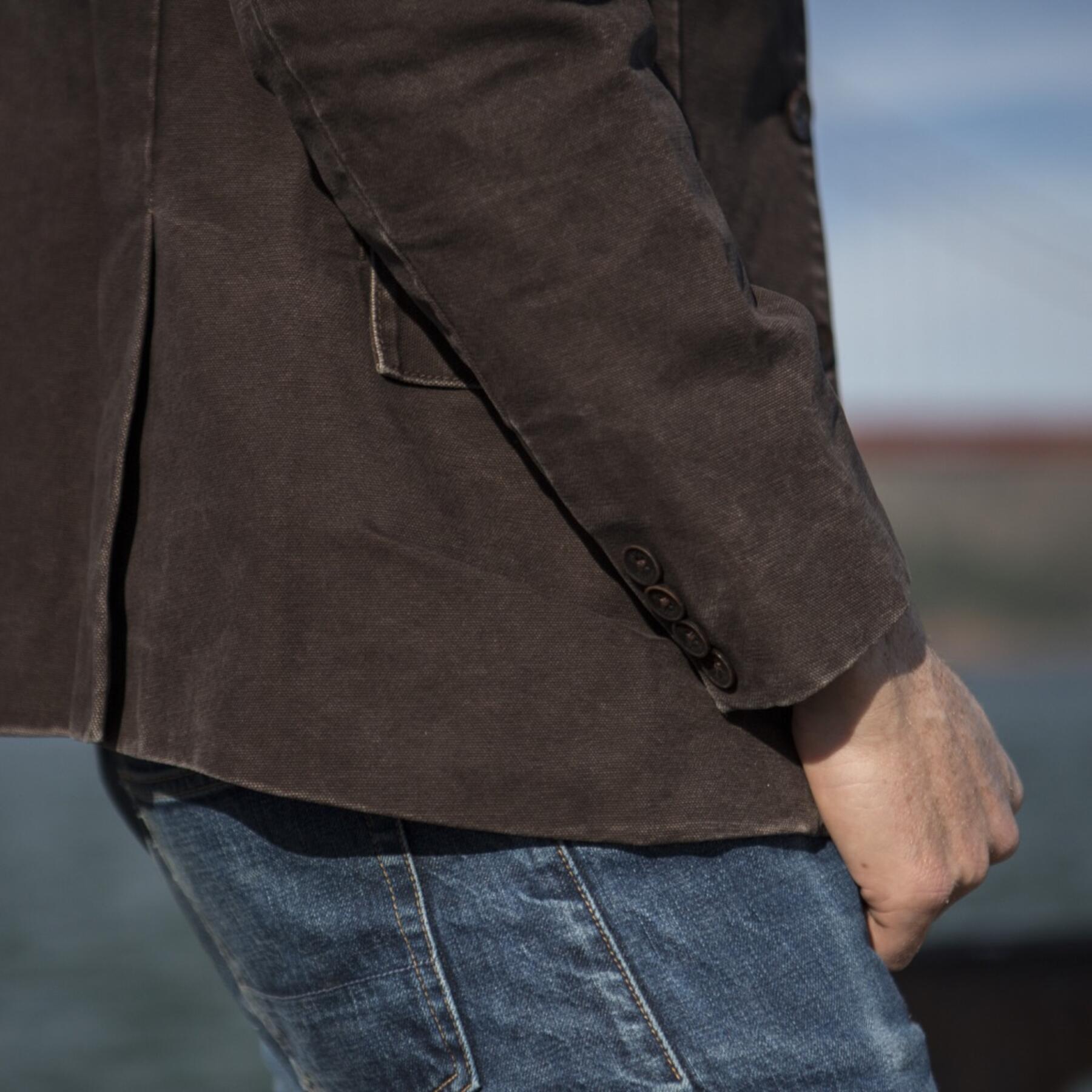 gustin blazer - dark oak canvas