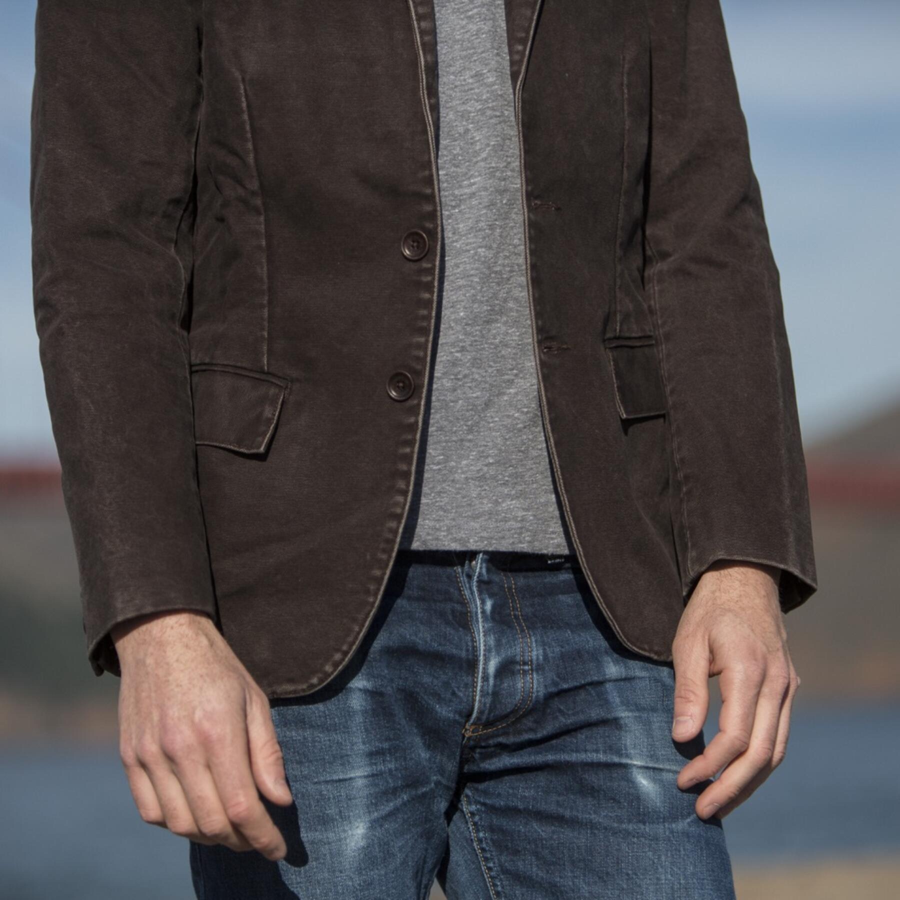 gustin blazer - dark oak canvas