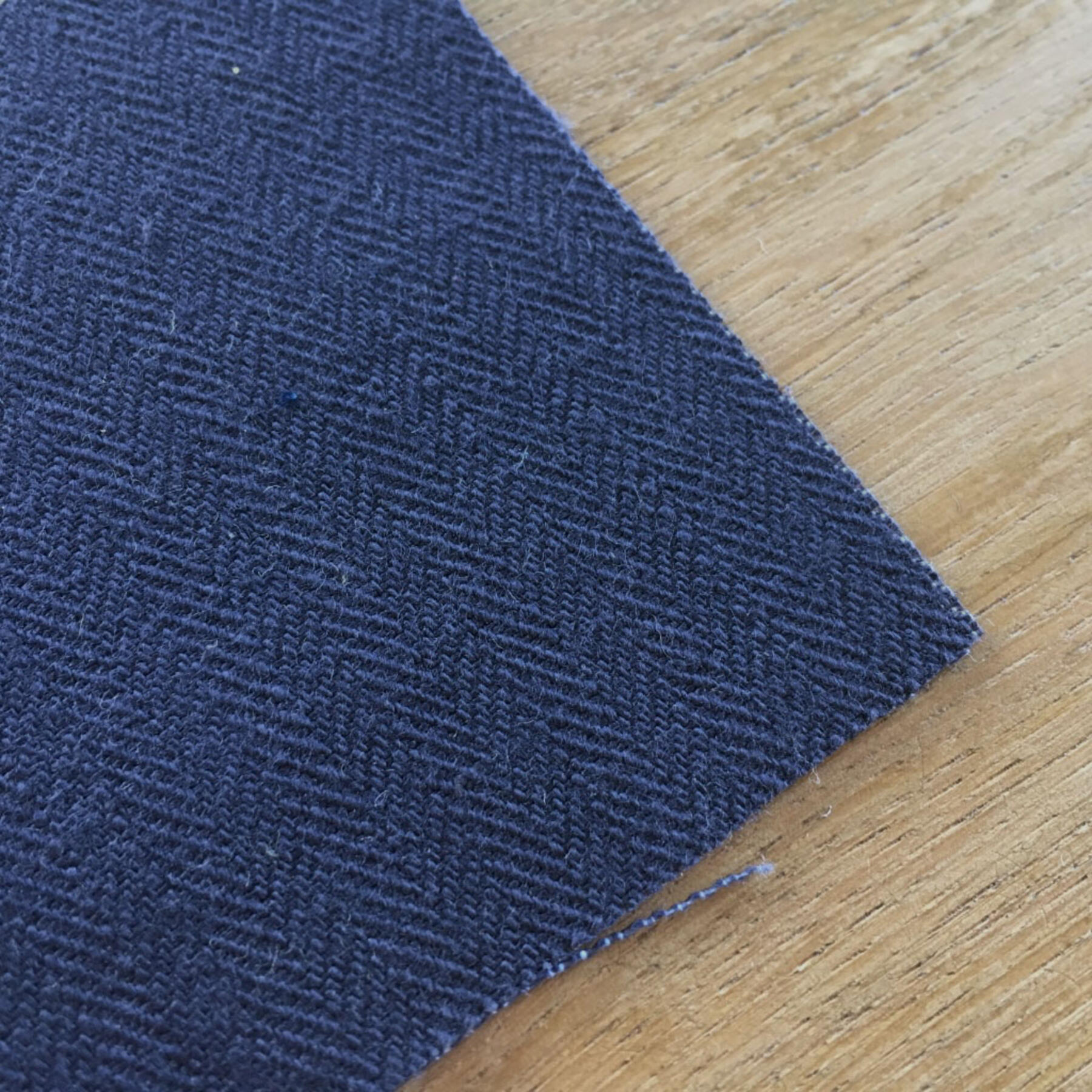 gustin #108 navy open herringbone