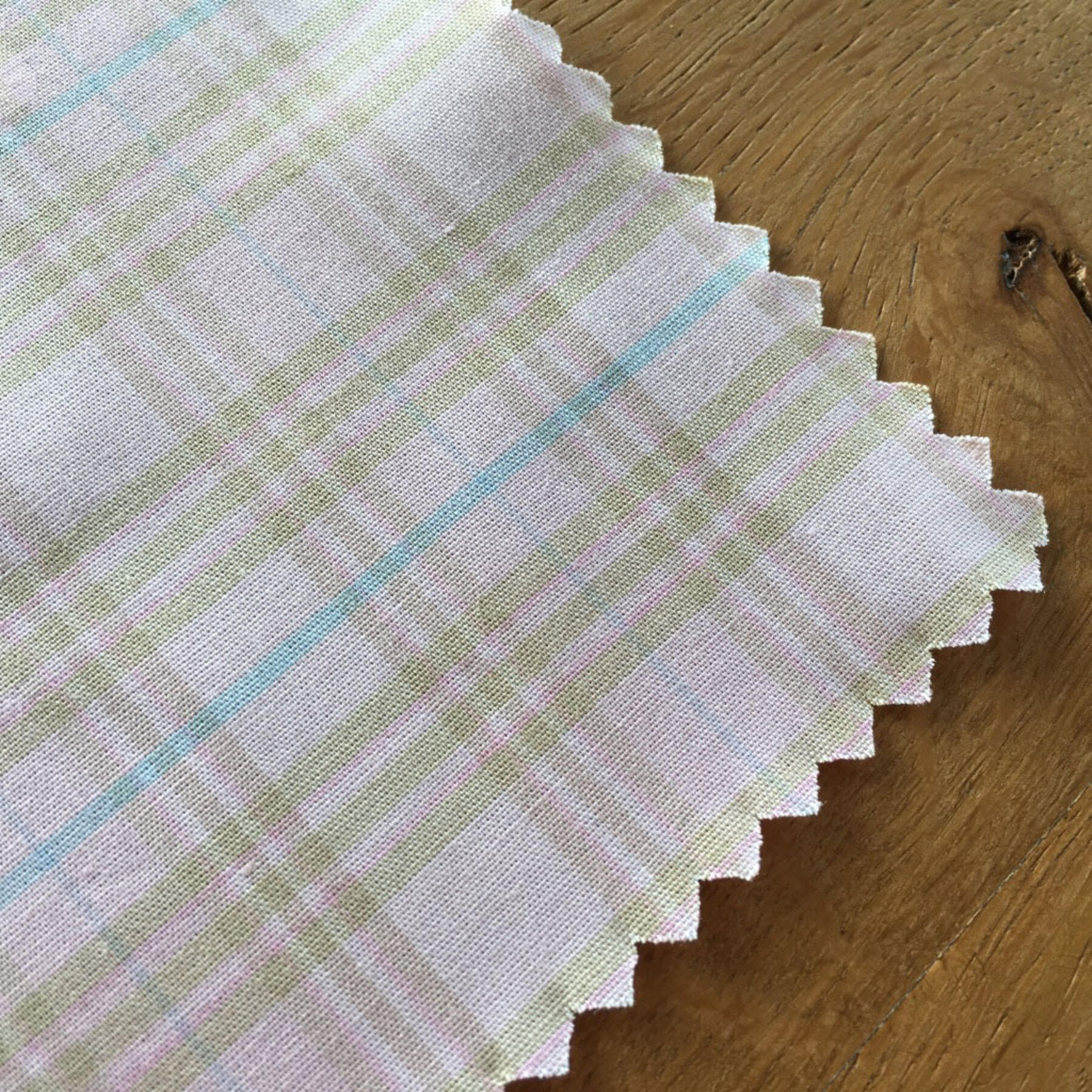 gustin #479 pink spring plaid