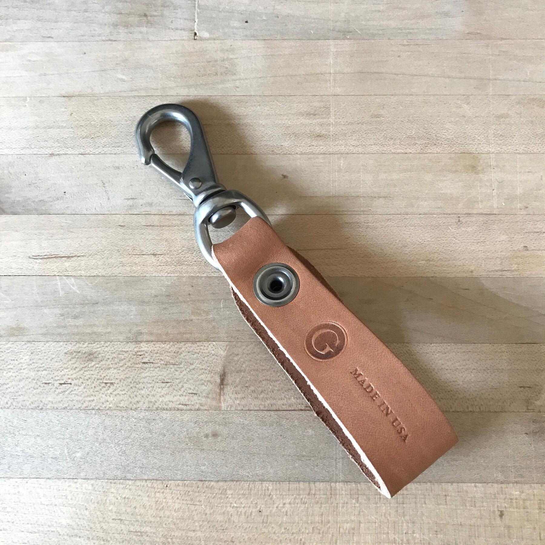 gustin swivel hook keychain - horween natural