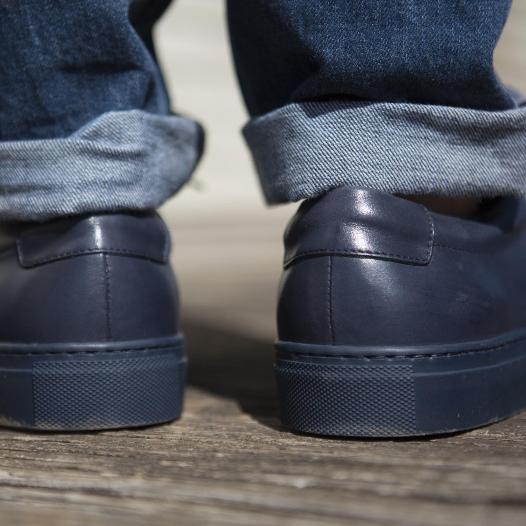 gustin navyxnavy low top