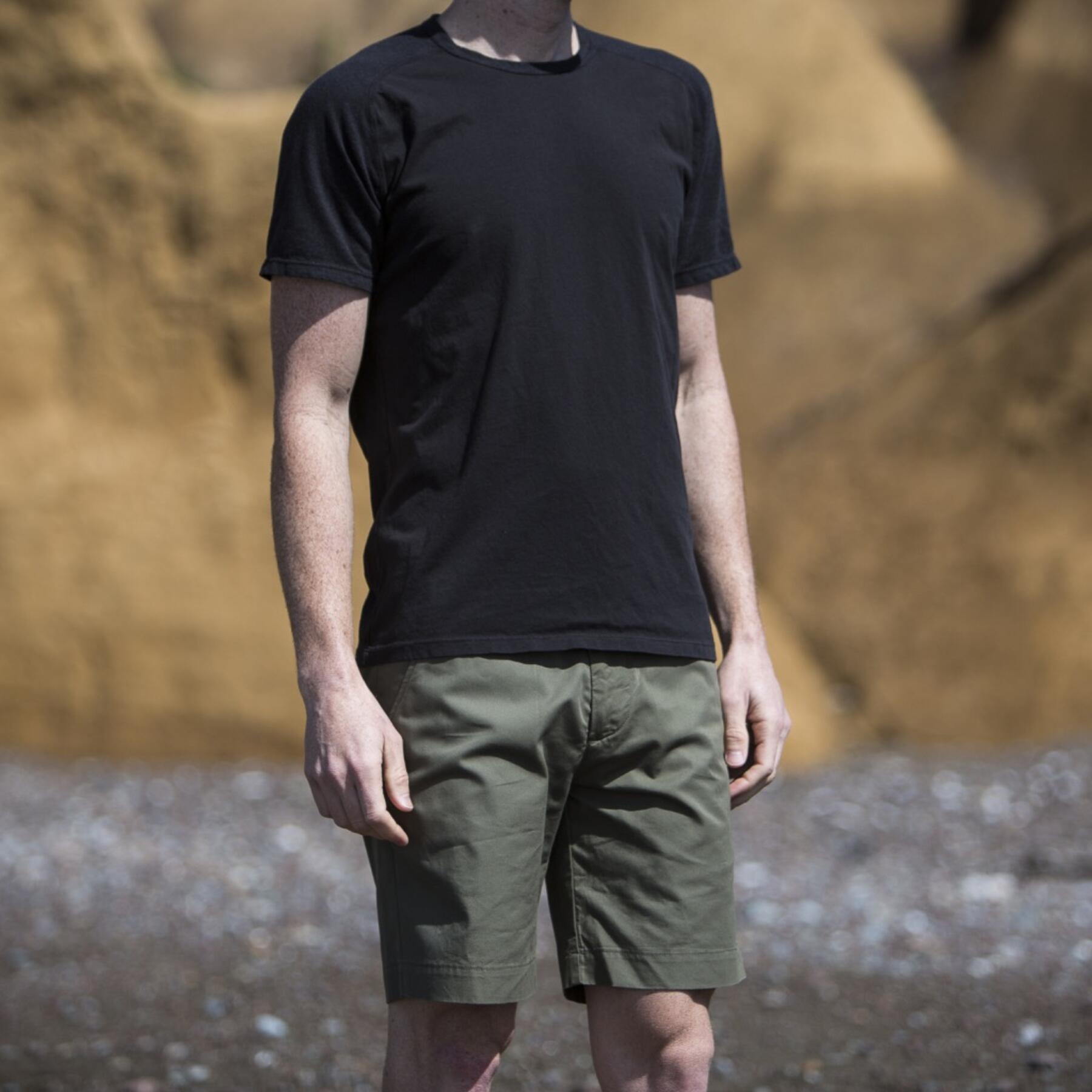 gustin black raglan t-shirt