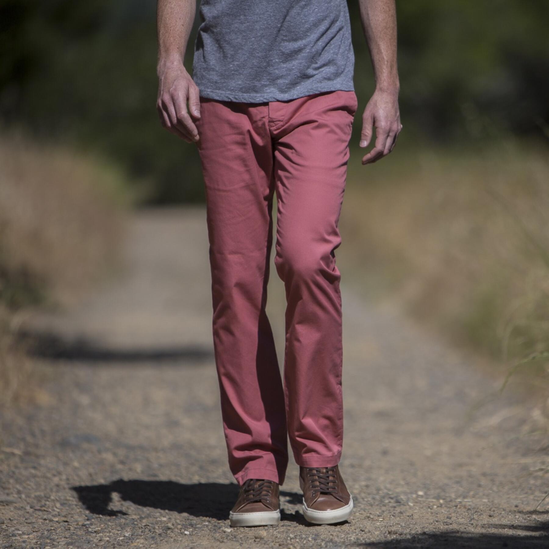 gustin #134 faded red superlight chino