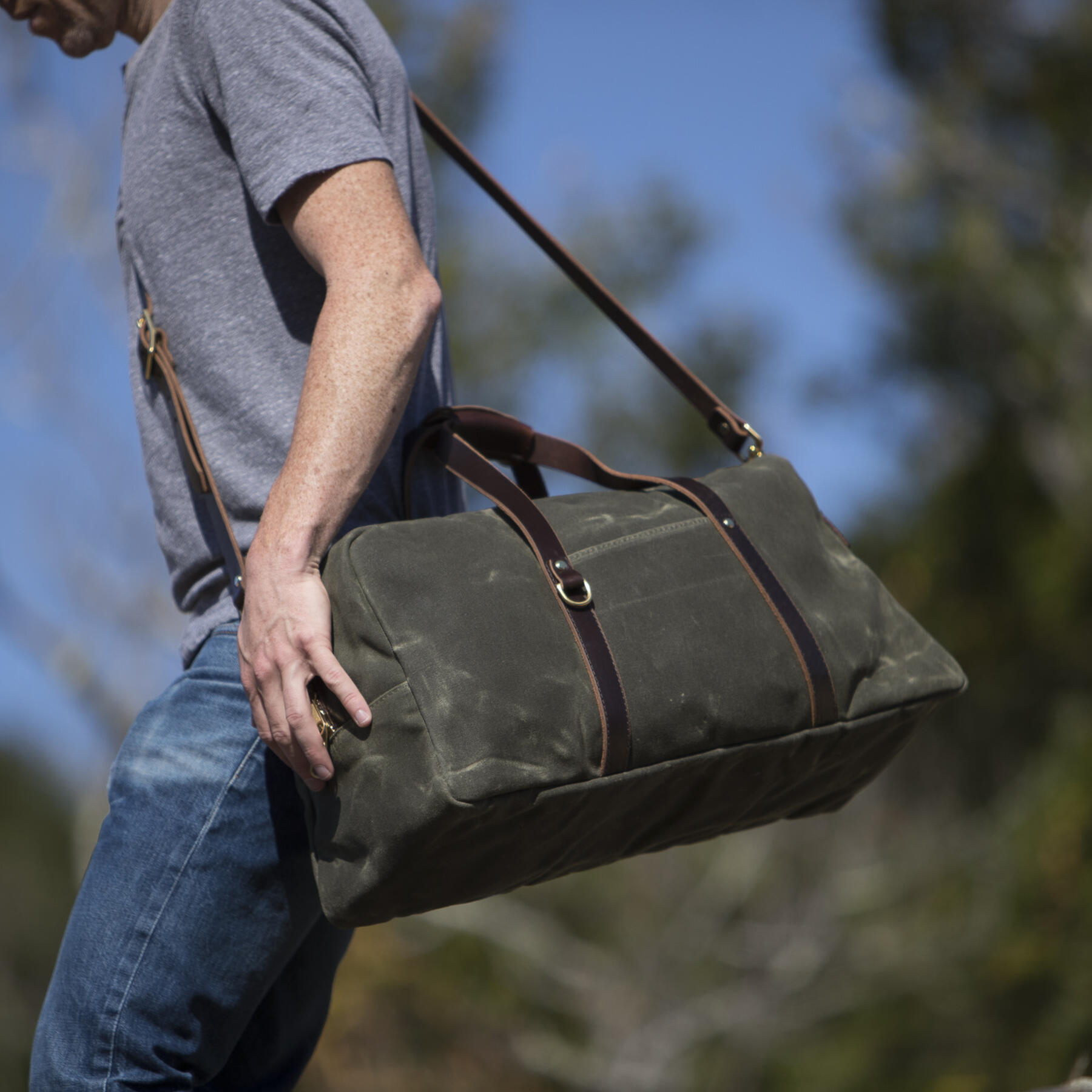 gustin classic duffel - waxed olive