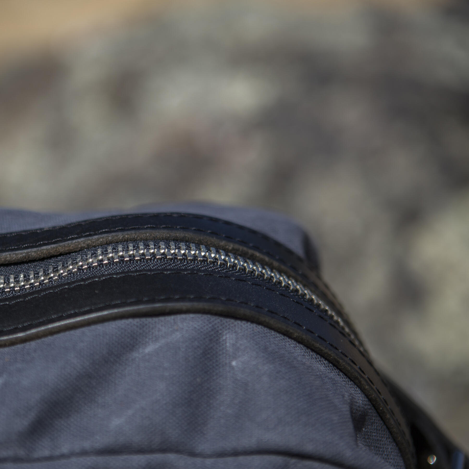 gustin classic duffel - waxed charcoal
