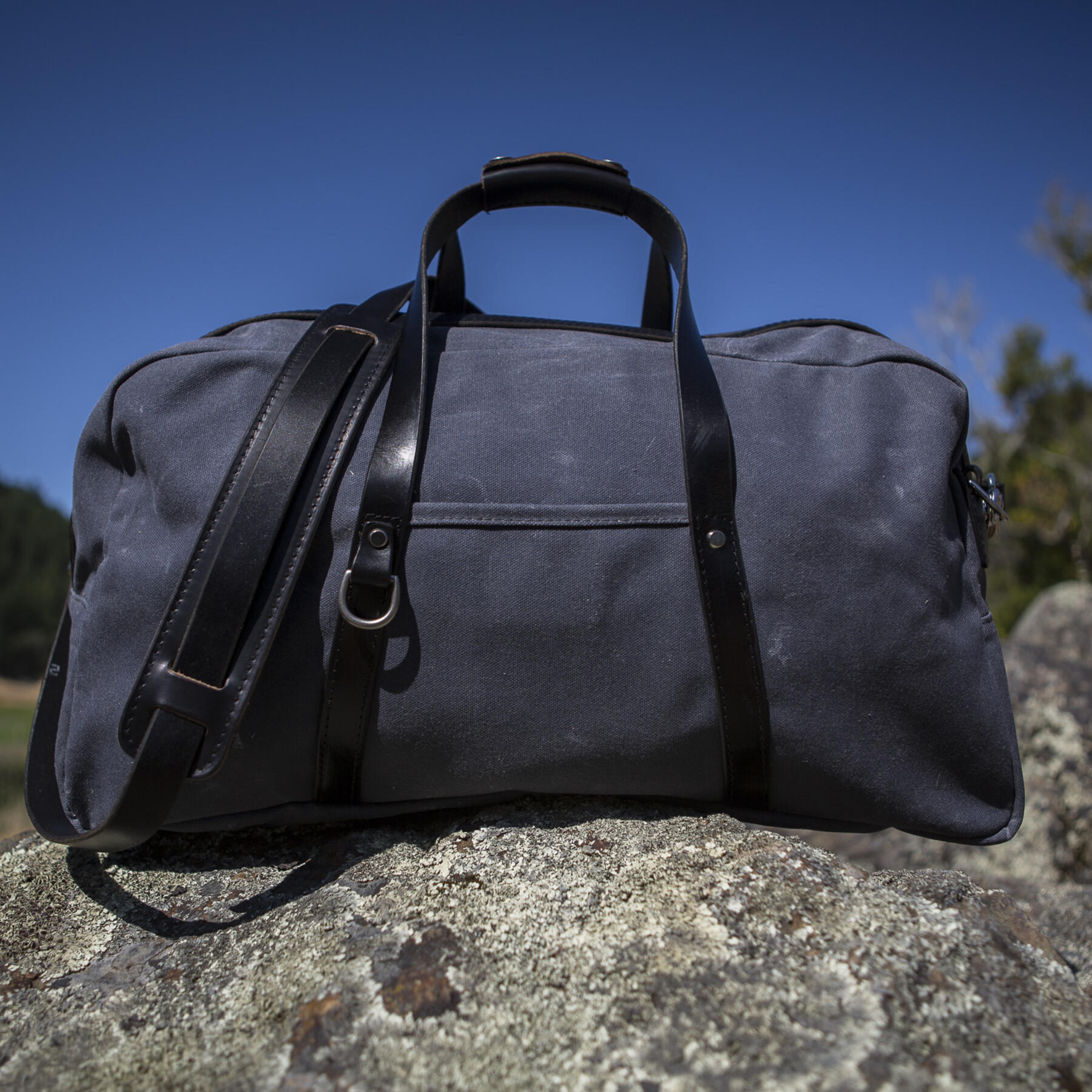 gustin classic duffel - waxed charcoal
