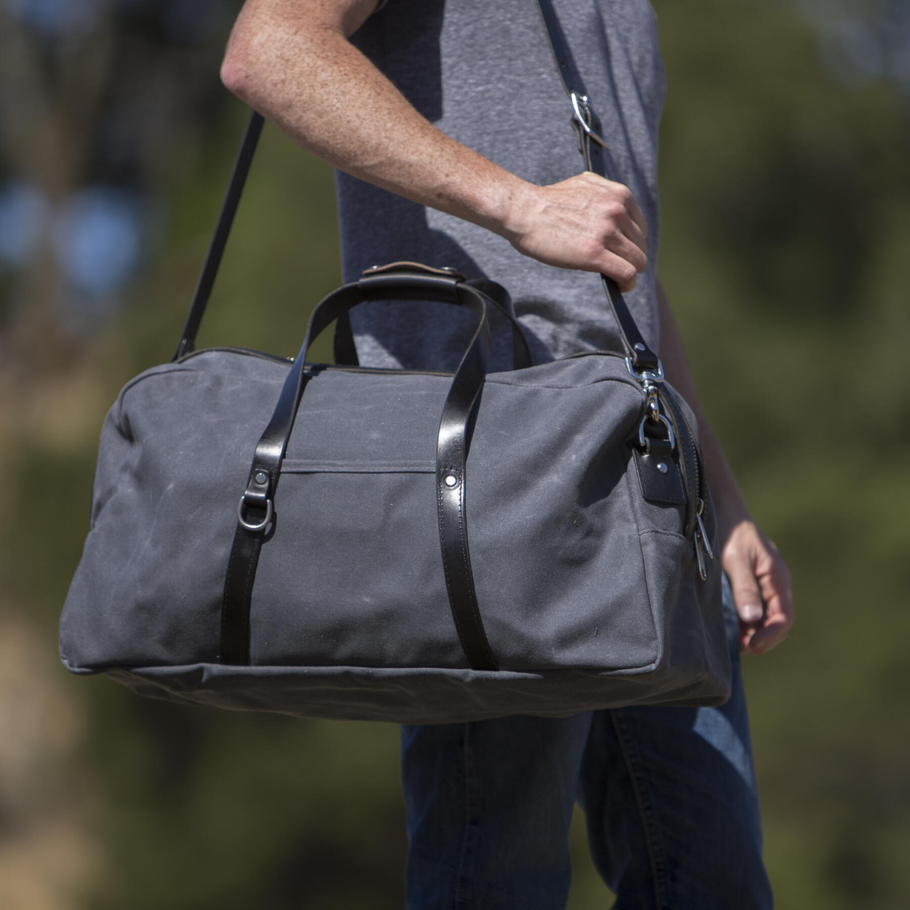 gustin classic duffel - waxed charcoal