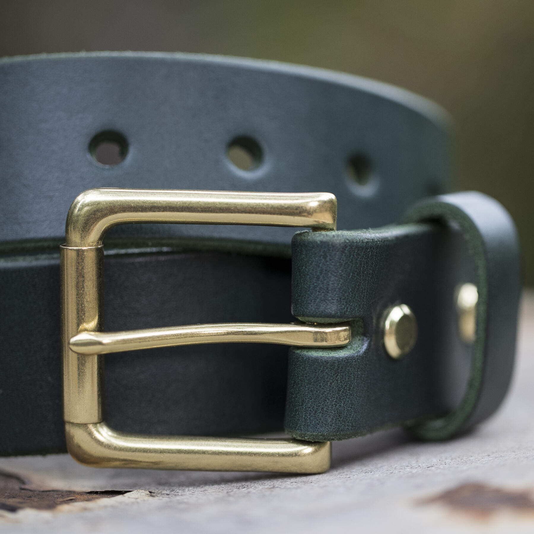 gustin horween illini latigo belt - hunter green
