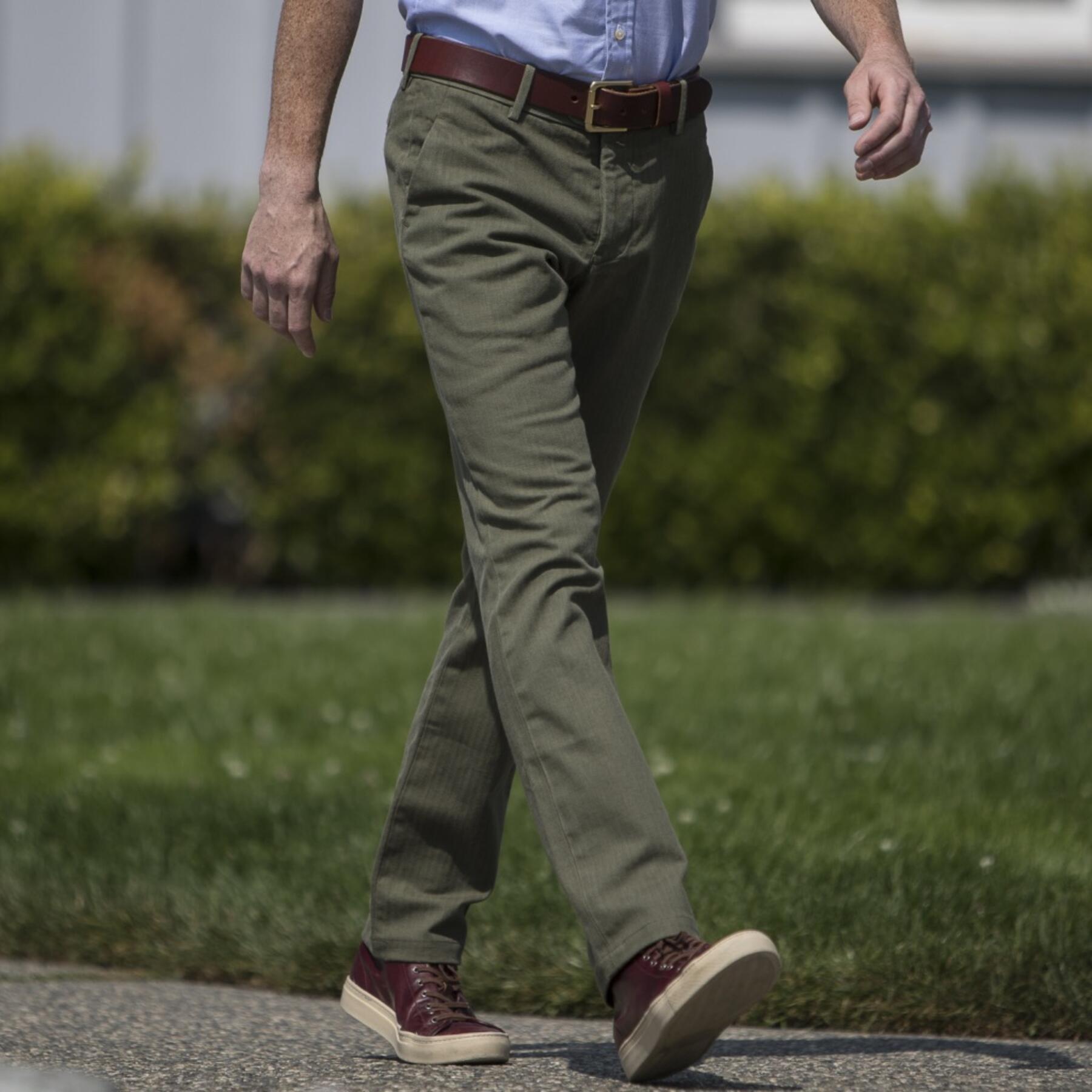 gustin #143 japan olive herringbone chinos