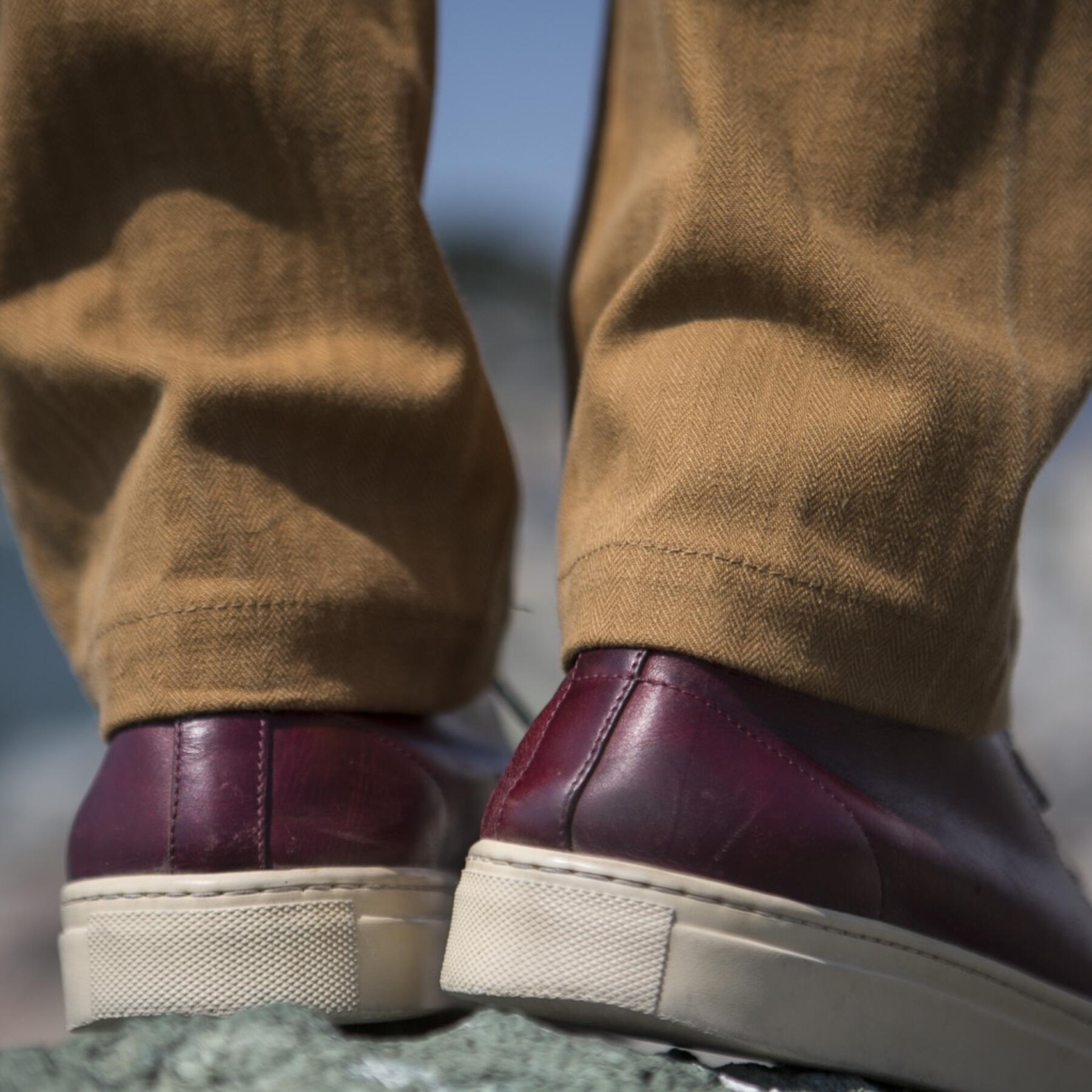 gustin #144 japan camel herringbone chinos