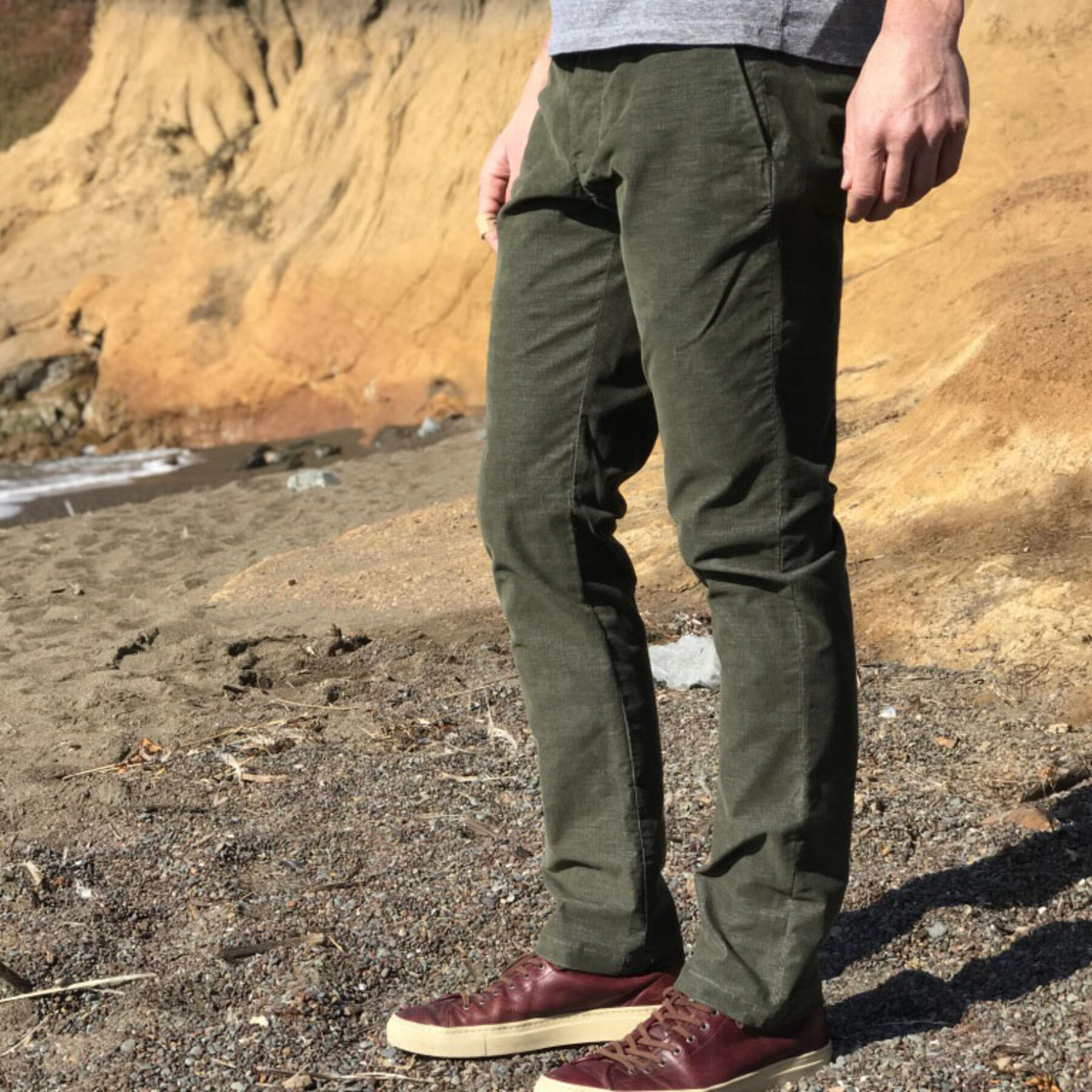 gustin #153 olive stretch corduroy chinos