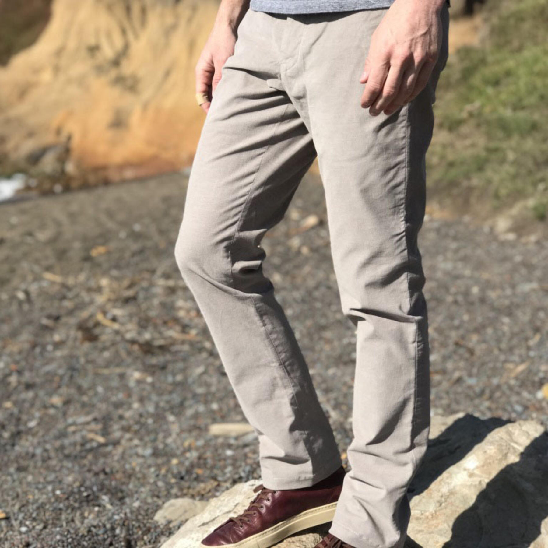gustin #155 stone stretch corduroy chinos