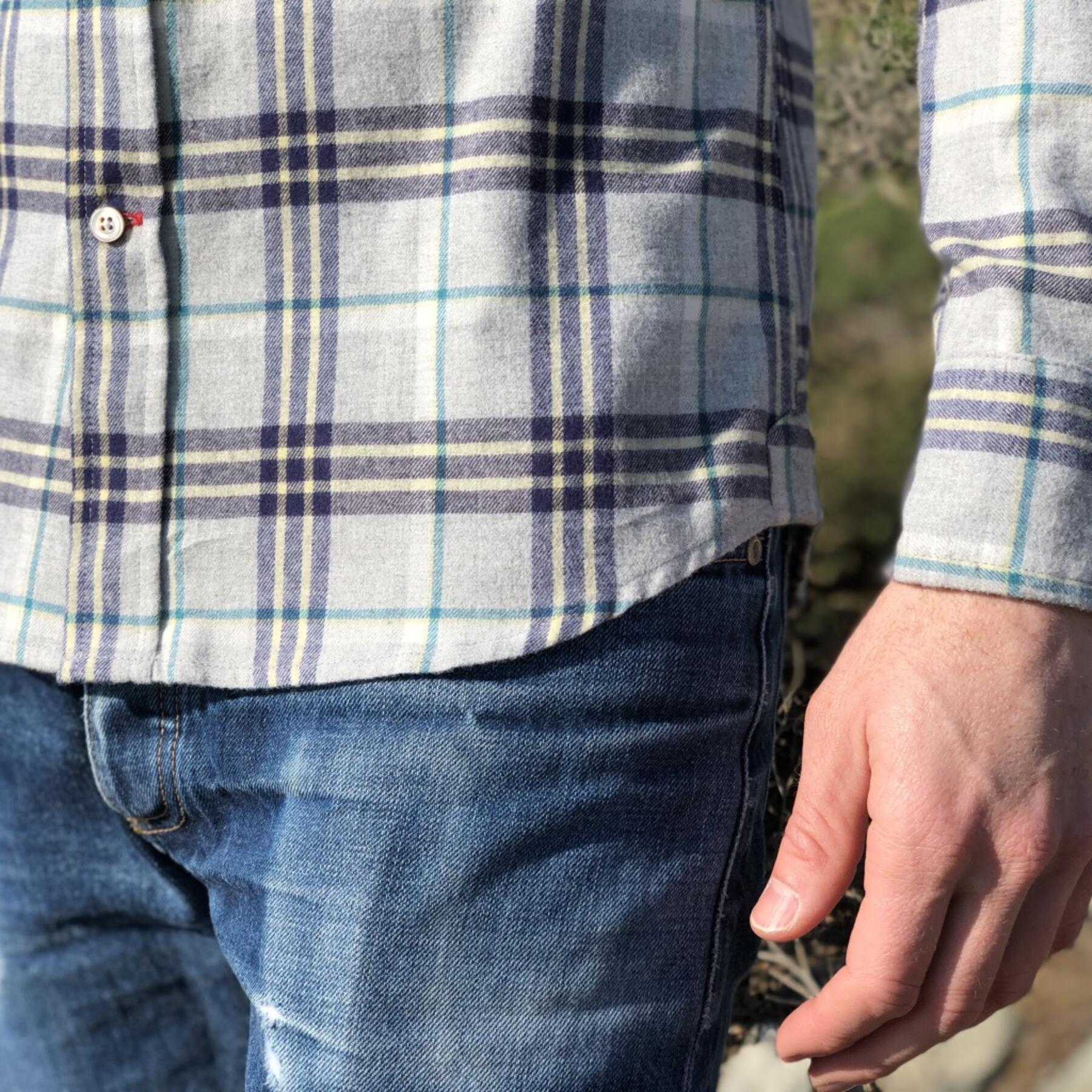 gustin #553 stone navy flannel