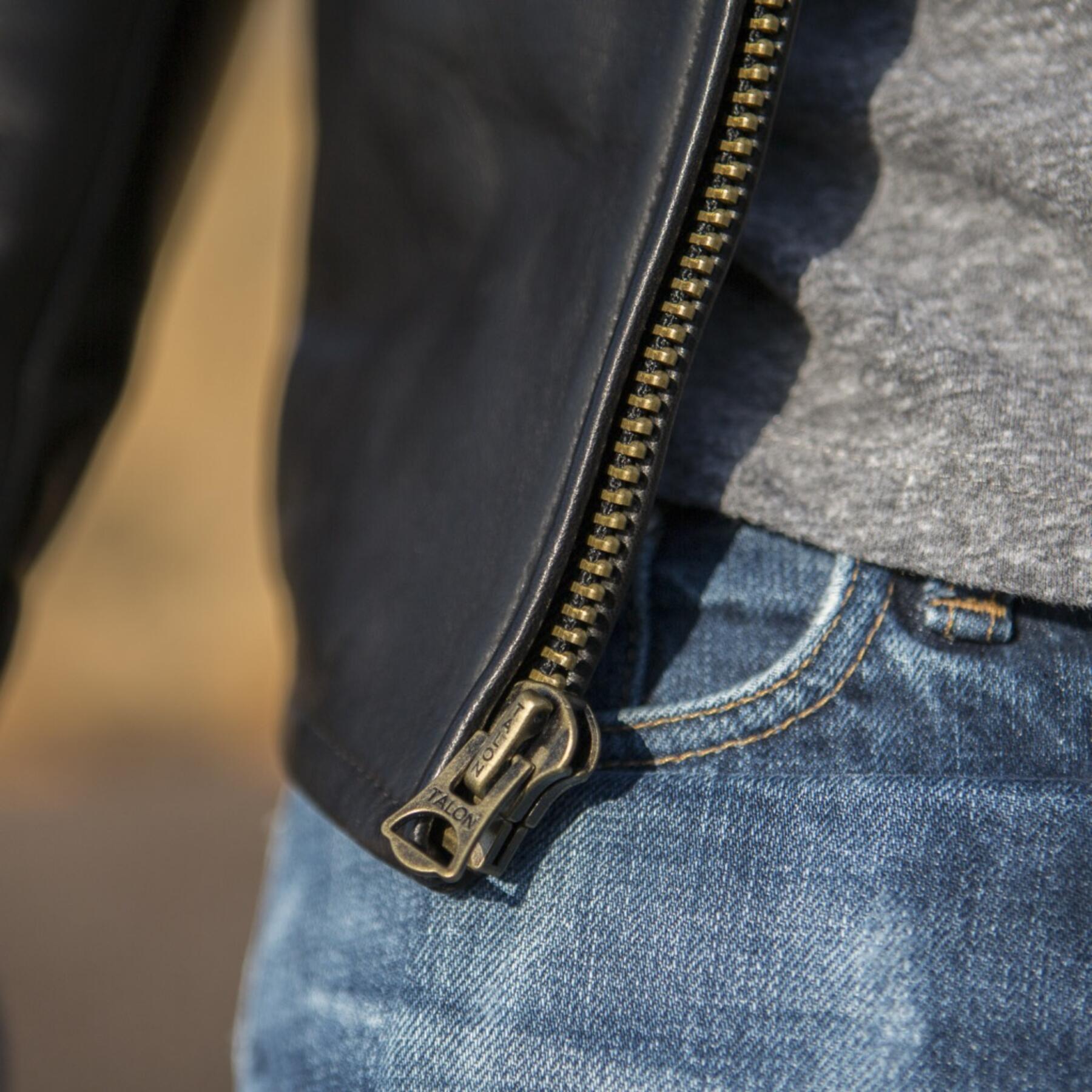 gustin the l3 - black