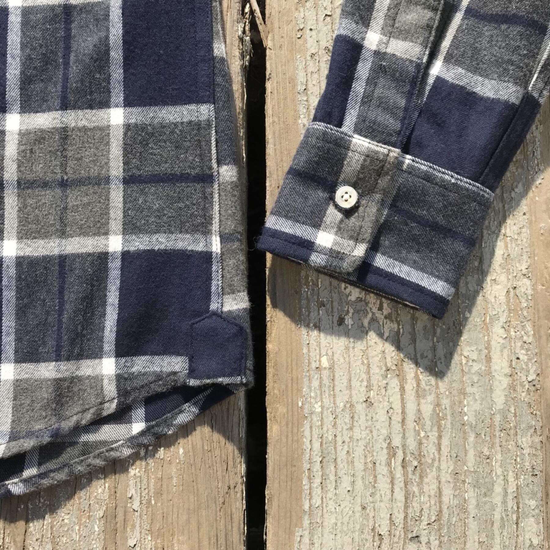 gustin #557 indigo charcoal flannel