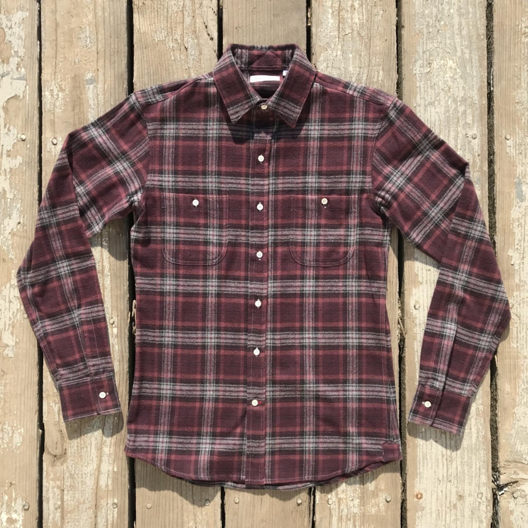 gustin #560 burgundy charcoal flannel